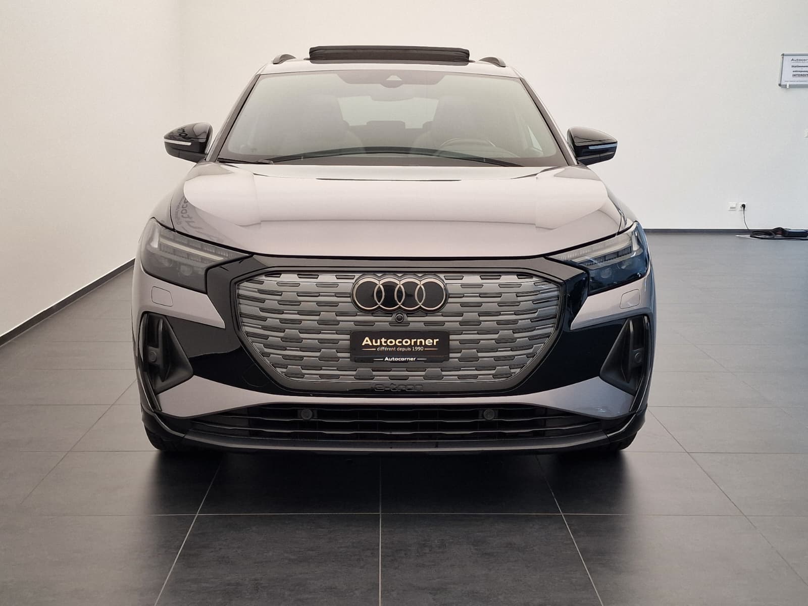 AUDI Q4 e-tron 50 quattro-image-4