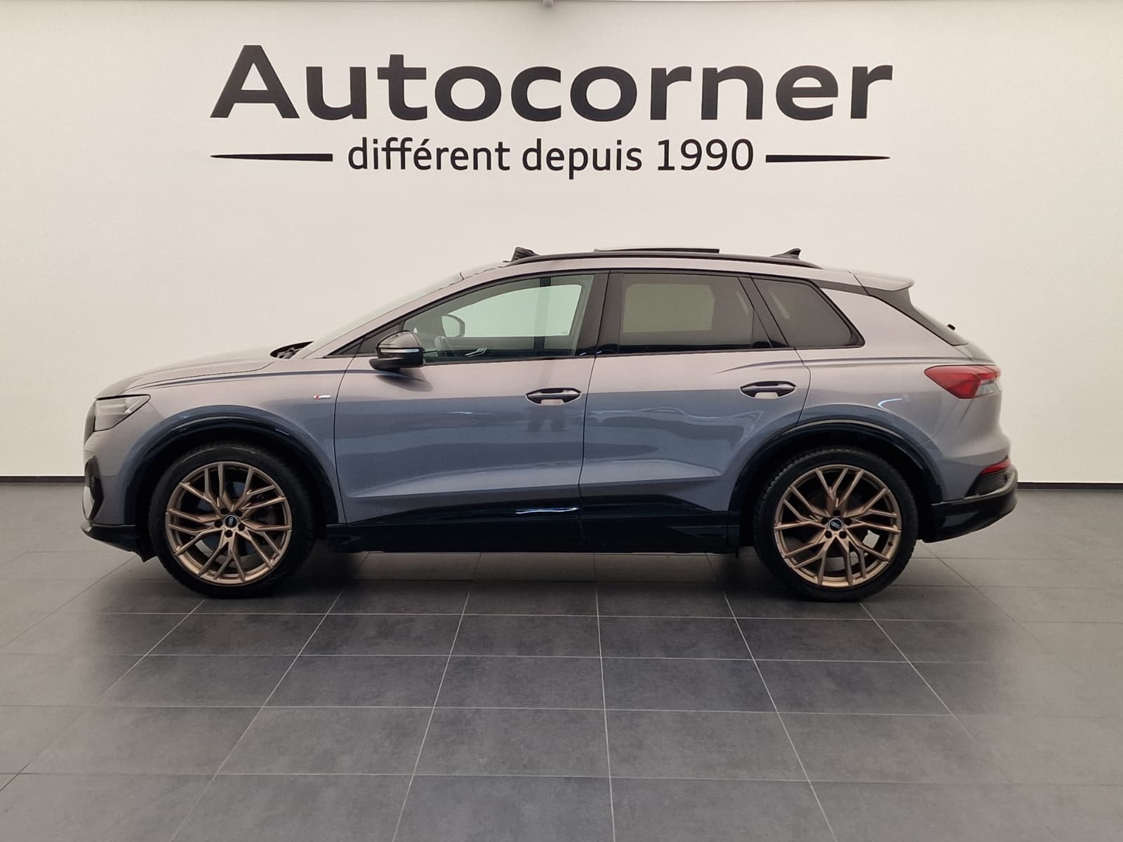 AUDI Q4 e-tron 50 quattro-image-2