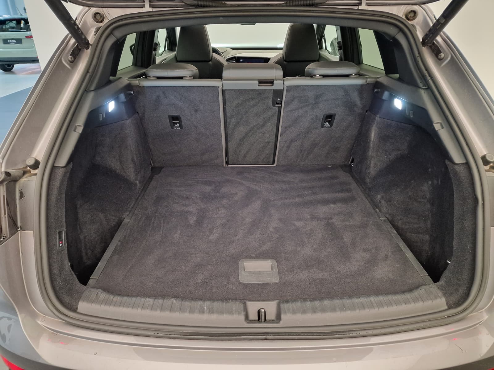 AUDI Q4 e-tron 50 quattro-image-15