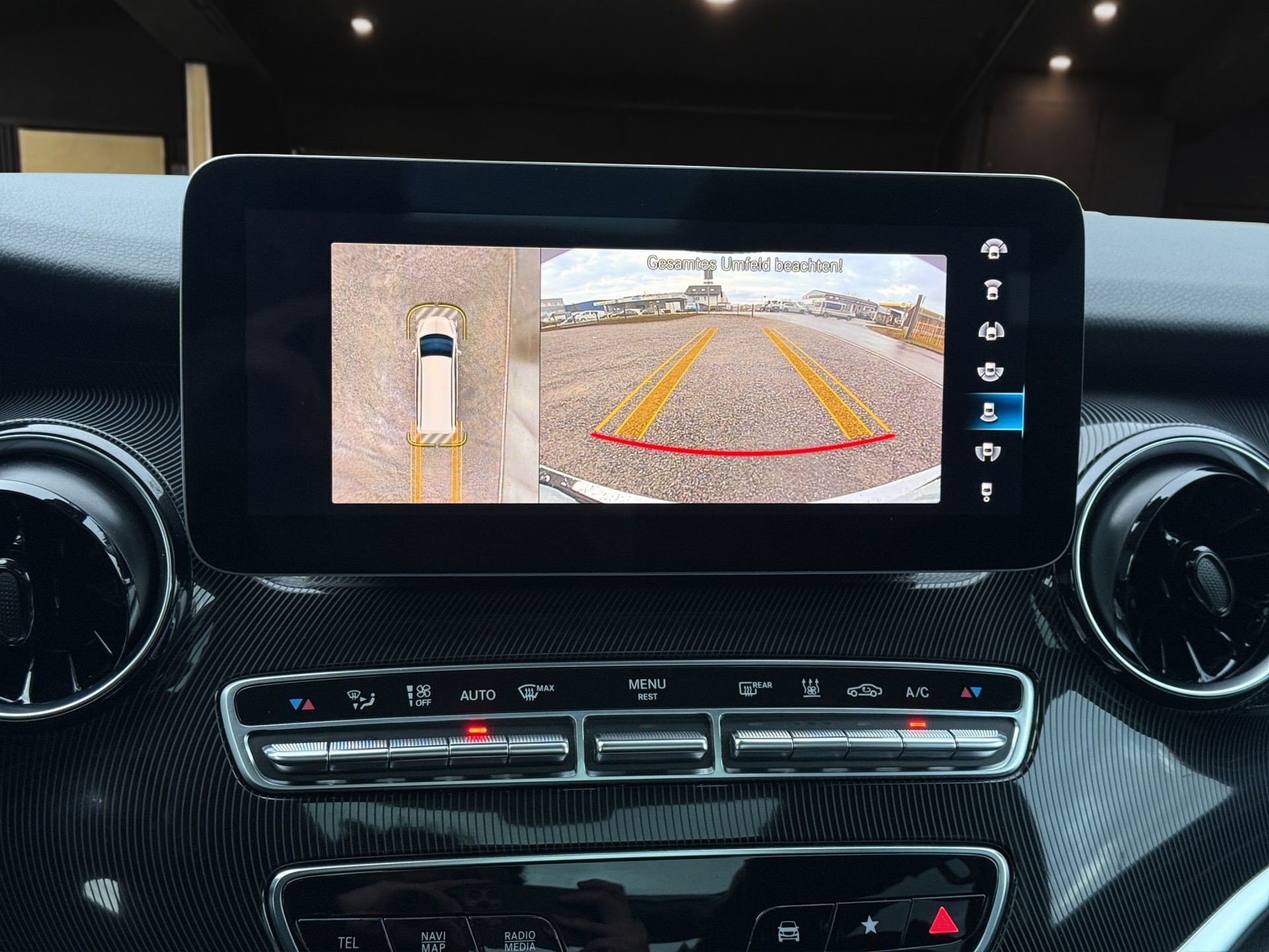 MERCEDES-BENZ V 250 d lang 4matic Van-image-17