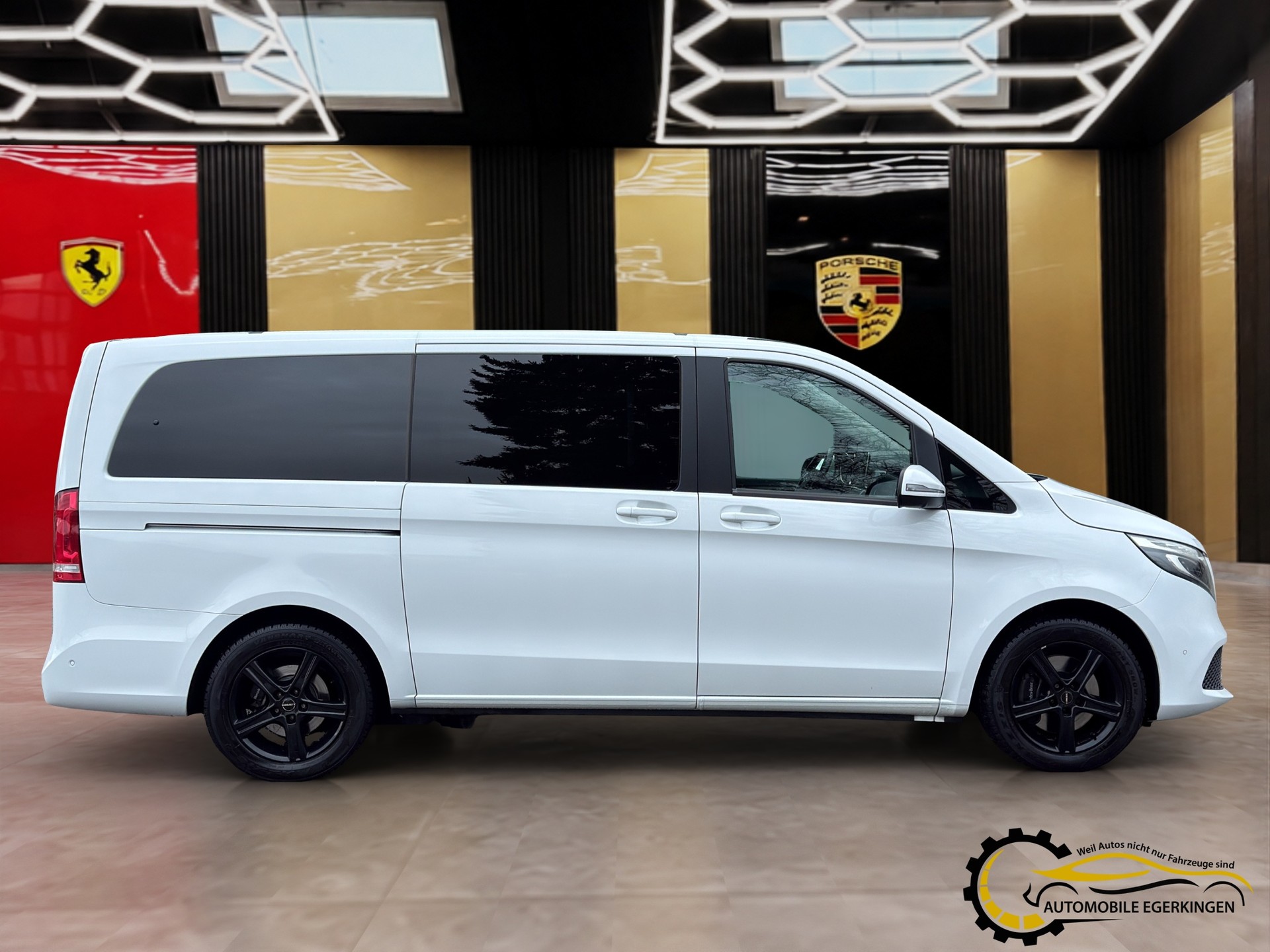 MERCEDES-BENZ V 250 d lang 4matic Van-image-3