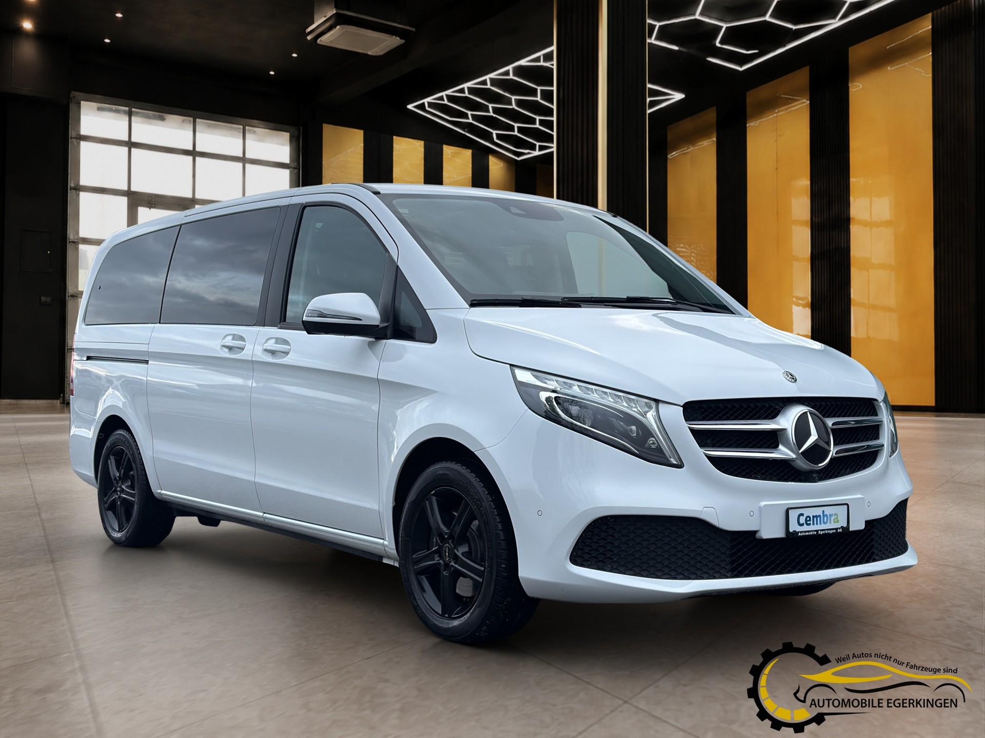 MERCEDES-BENZ V 250 d lang 4matic Van-image-2