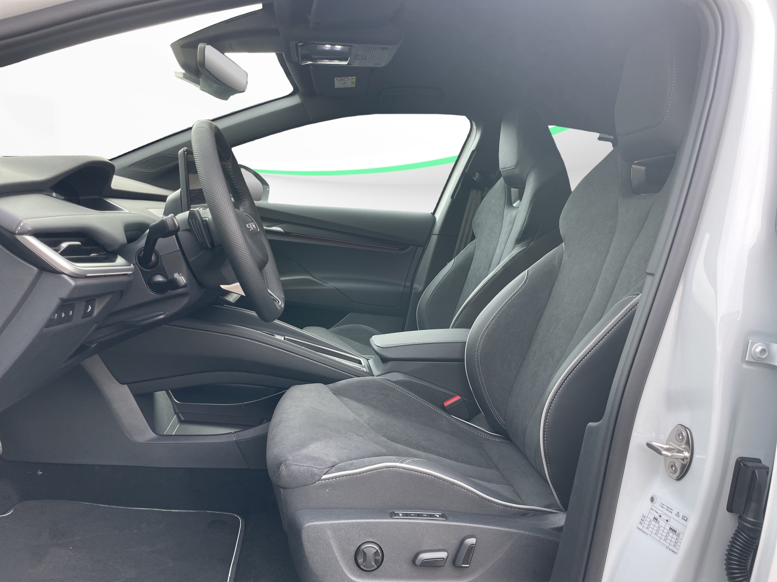 SKODA Elroq 85 Sportline-image-6