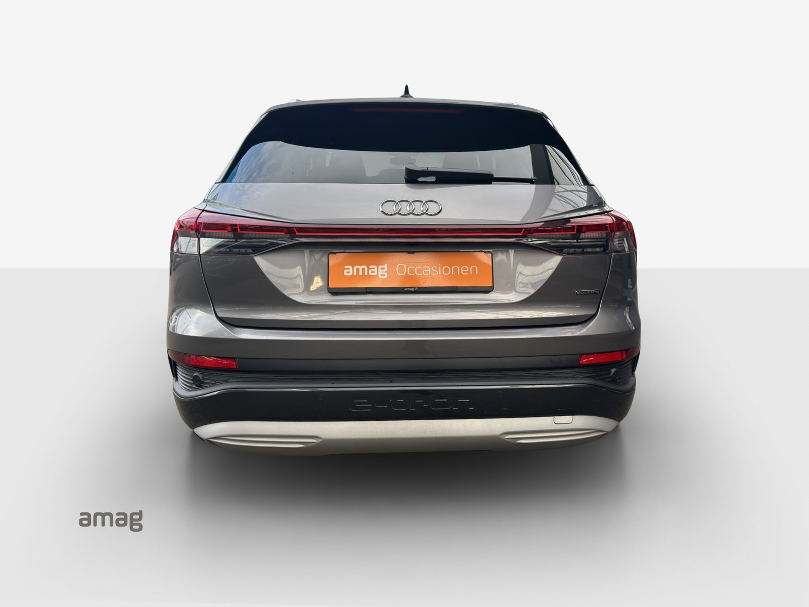 AUDI Q4 e-tron 50 quattro-image-4