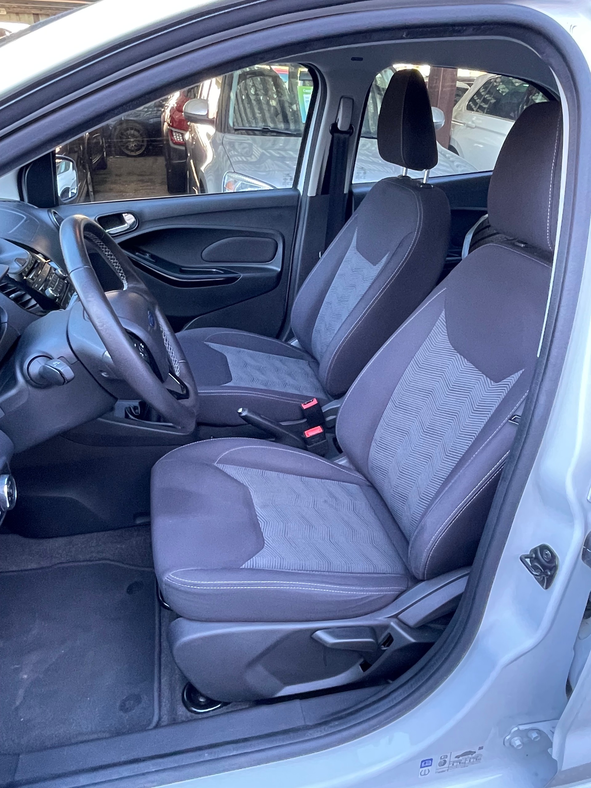 FORD KA+ 1.2 Ti-VCT Cool&Sound-image-7