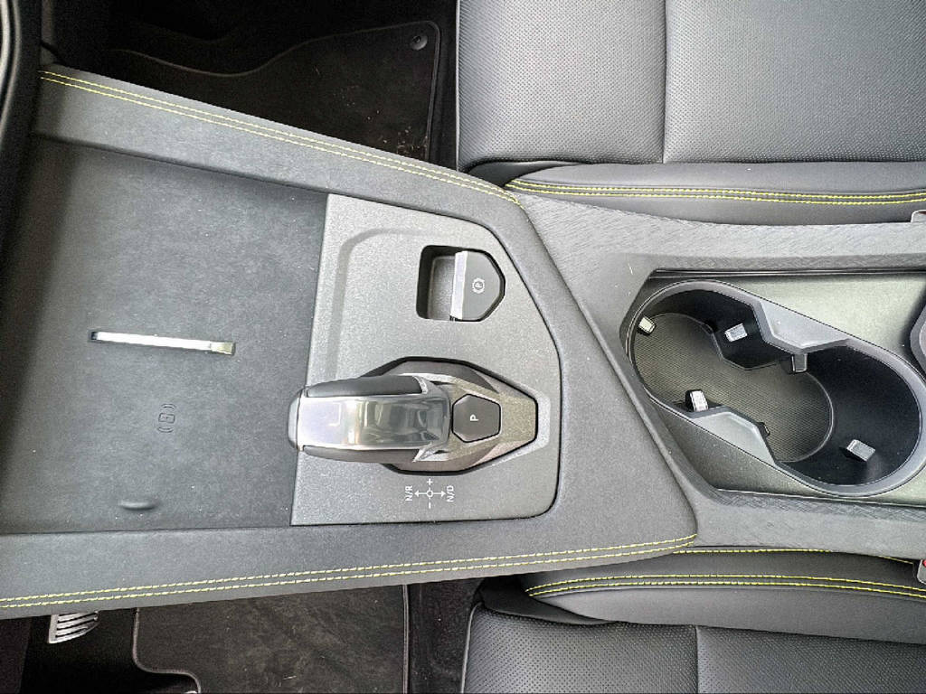 LYNK & CO 01 1.5 PHEV More-image-20