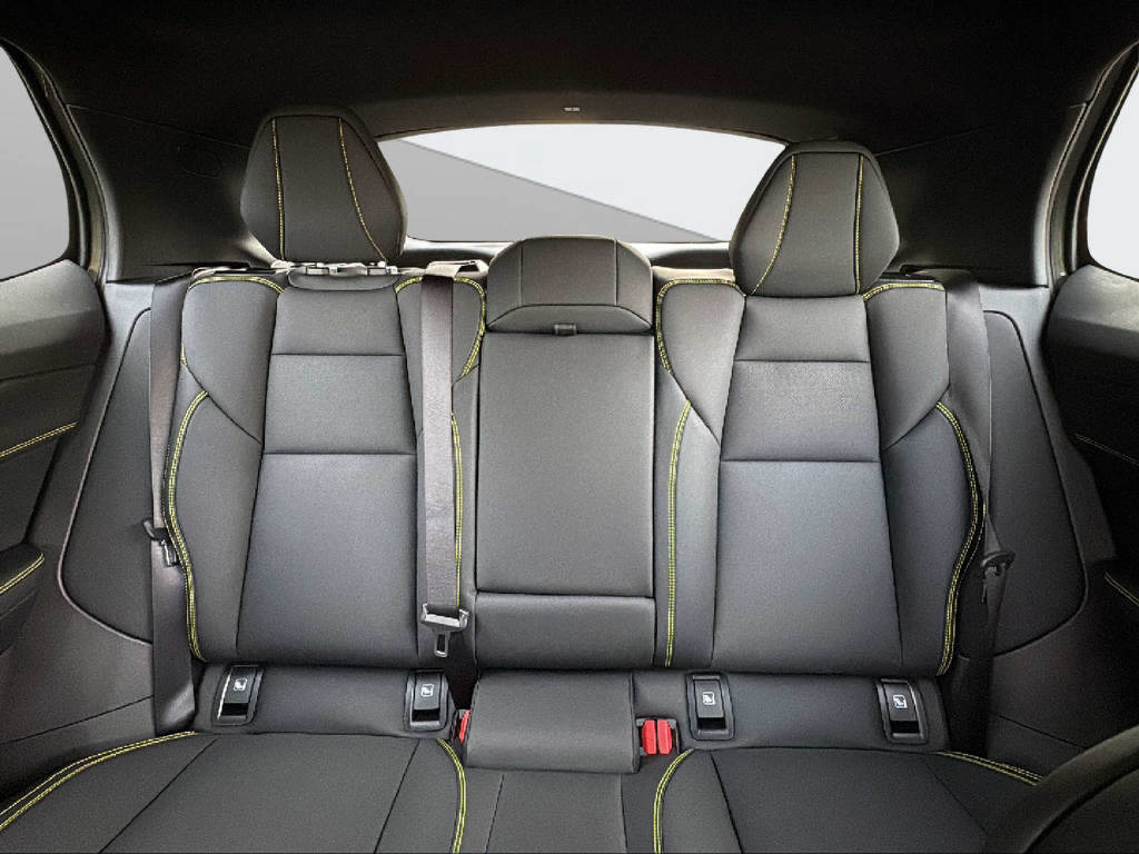 LYNK & CO 01 1.5 PHEV More-image-19