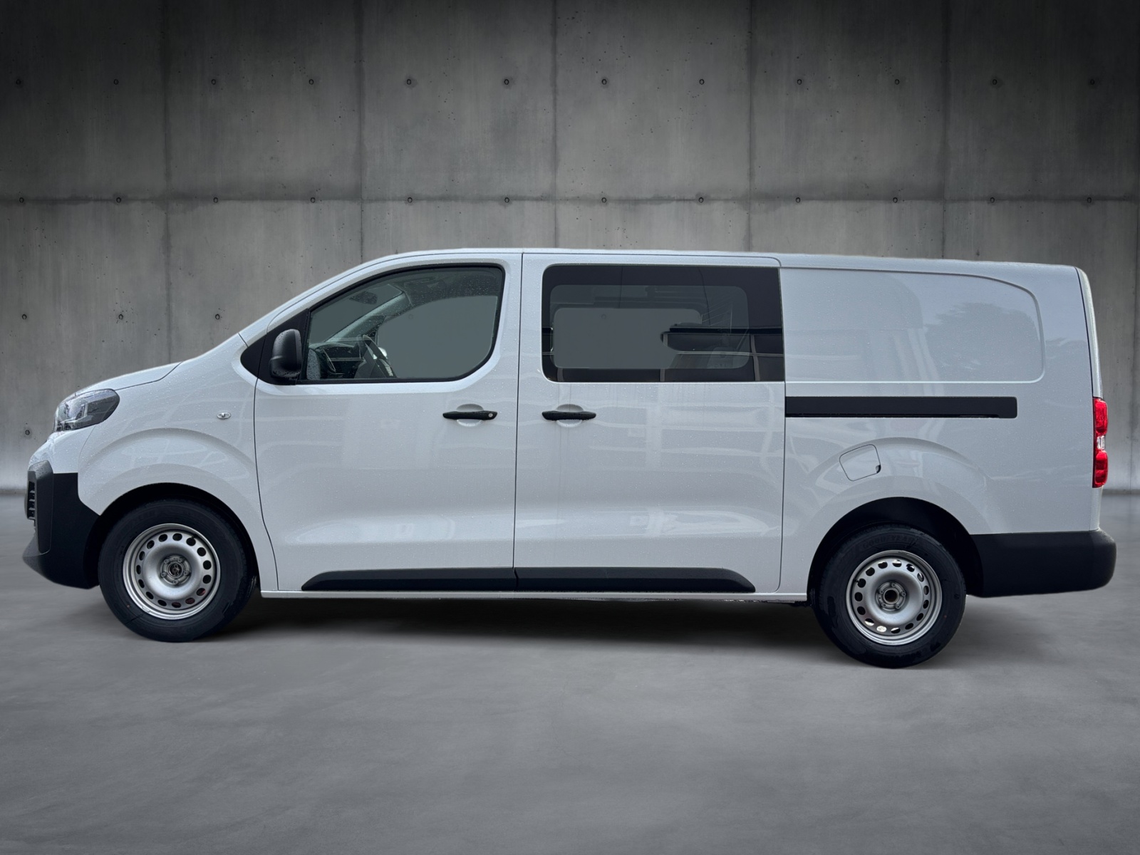 PEUGEOT Expert 2.0 BlueHDi 145 S&S Vertiefte Kabine Long-image-1