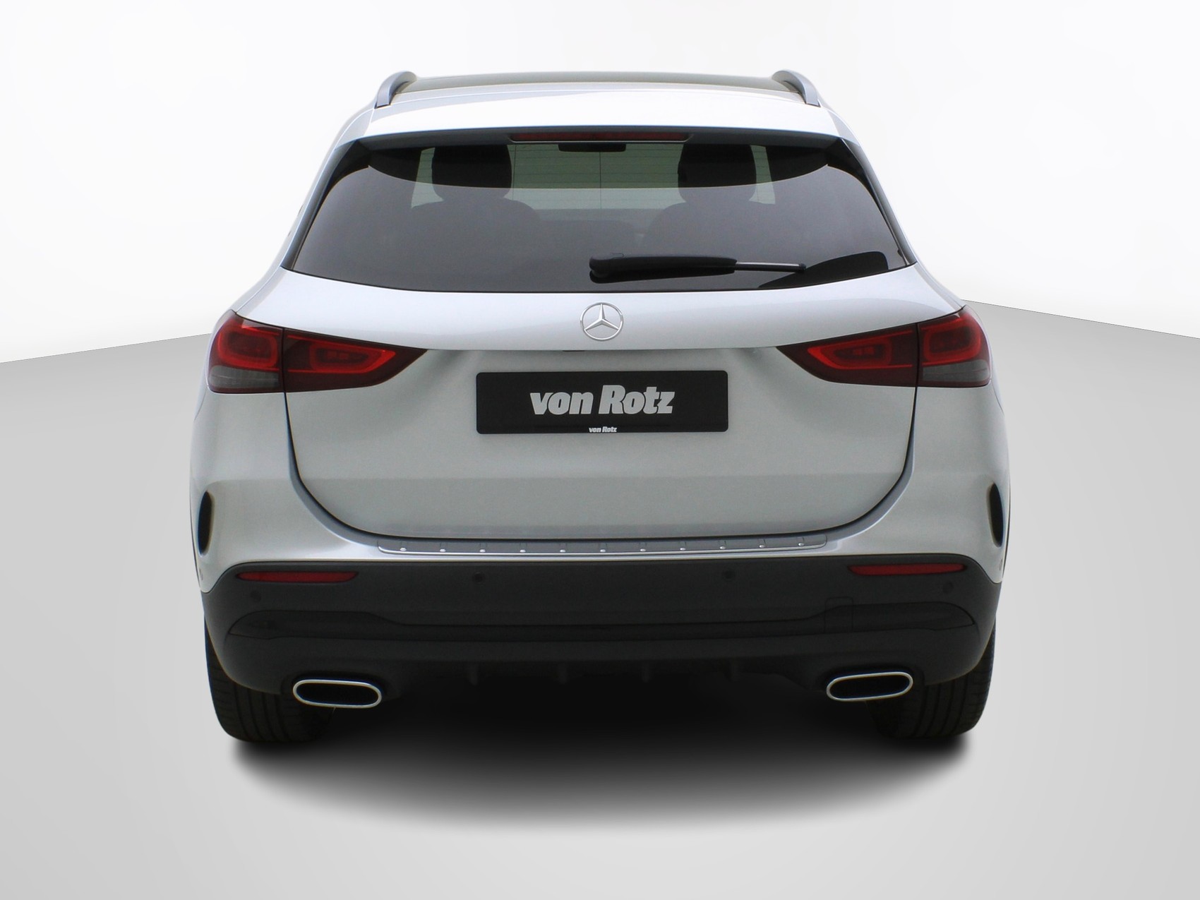 MERCEDES-BENZ GLA-Klasse GLA 250 e AMG Line-image-3