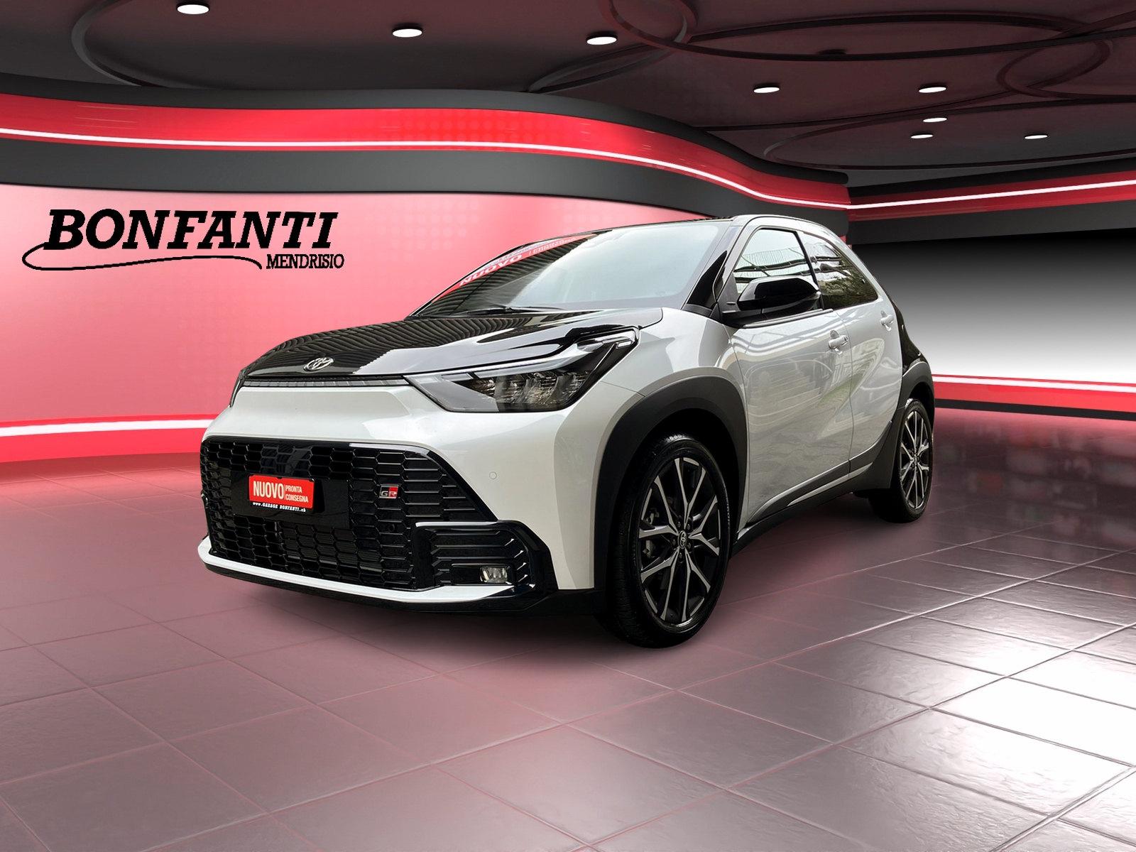 TOYOTA Aygo X 1.5 (SUV / GelÃ¤ndewagen)