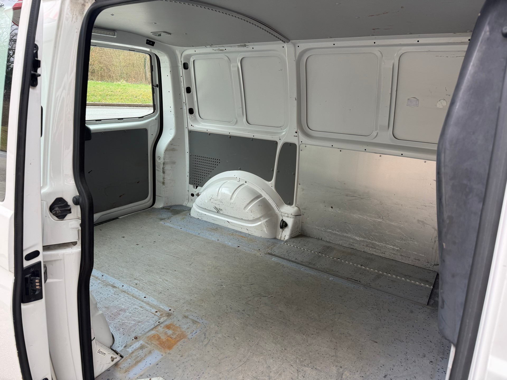 VW T5 2.0 TDI 4Motion-image-11