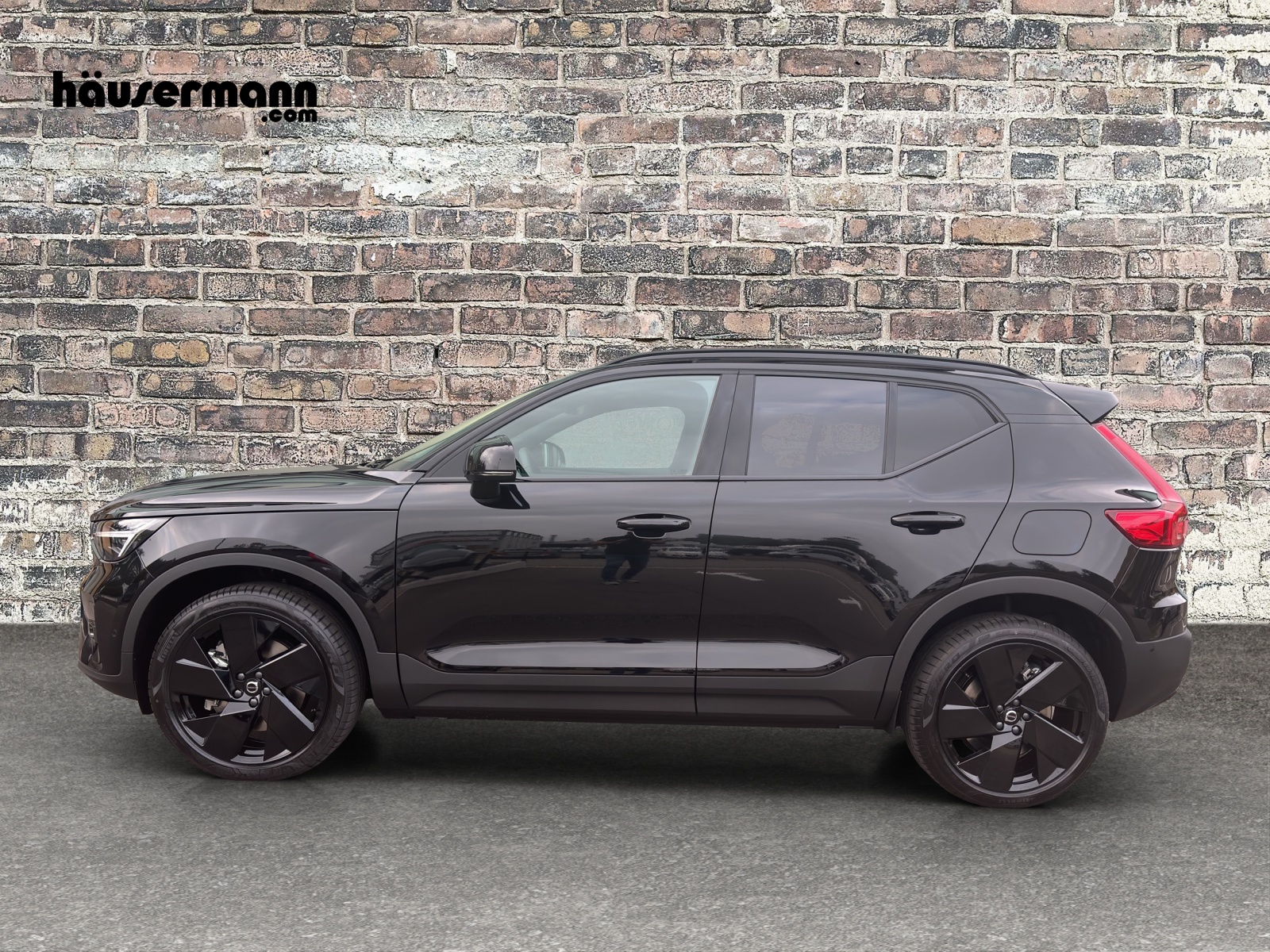 VOLVO EX40 Twin Black Edition AWD-image-1