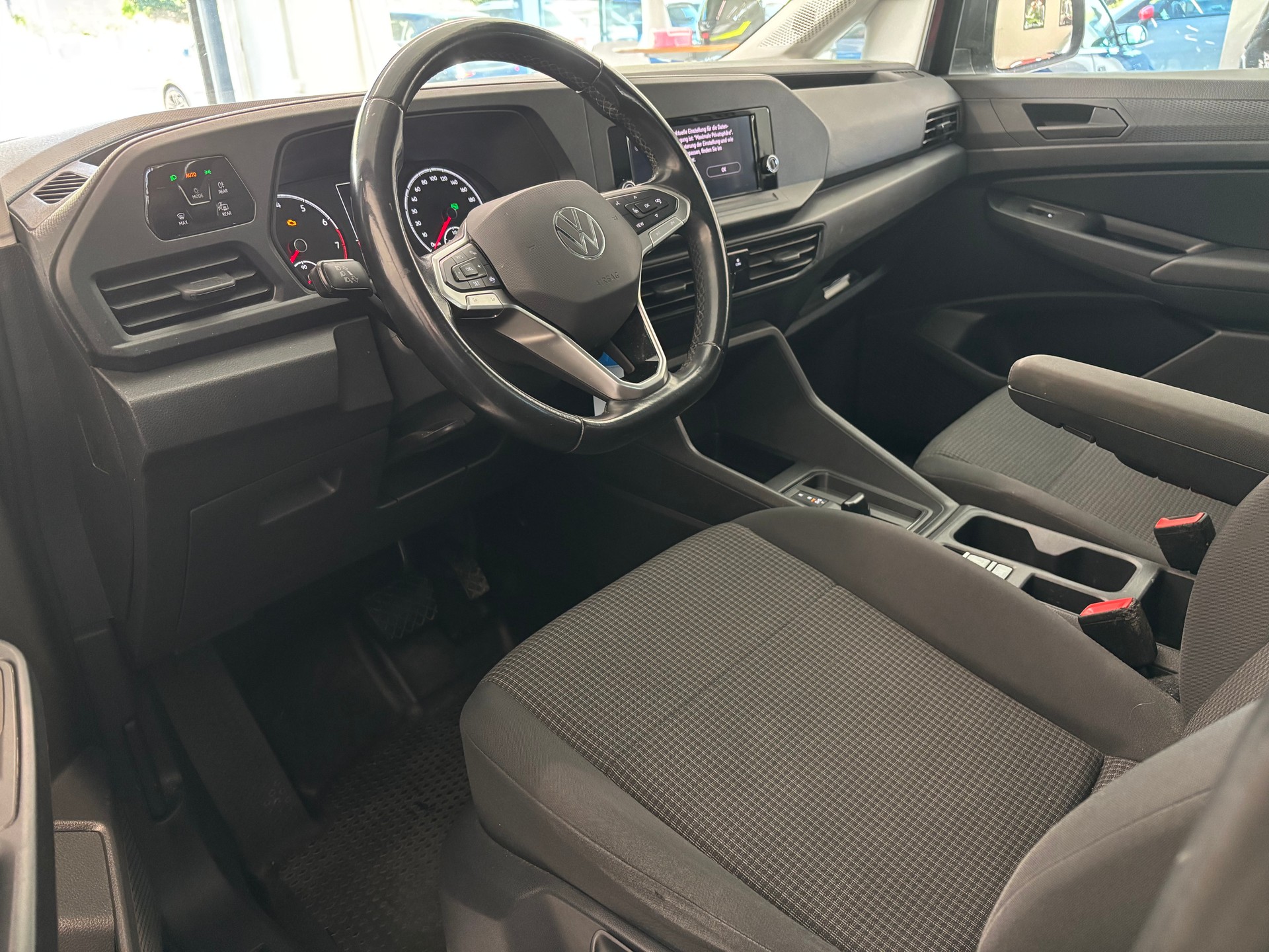 VW Caddy Cargo 1.5TSI Entry Maxi DSG-image-8