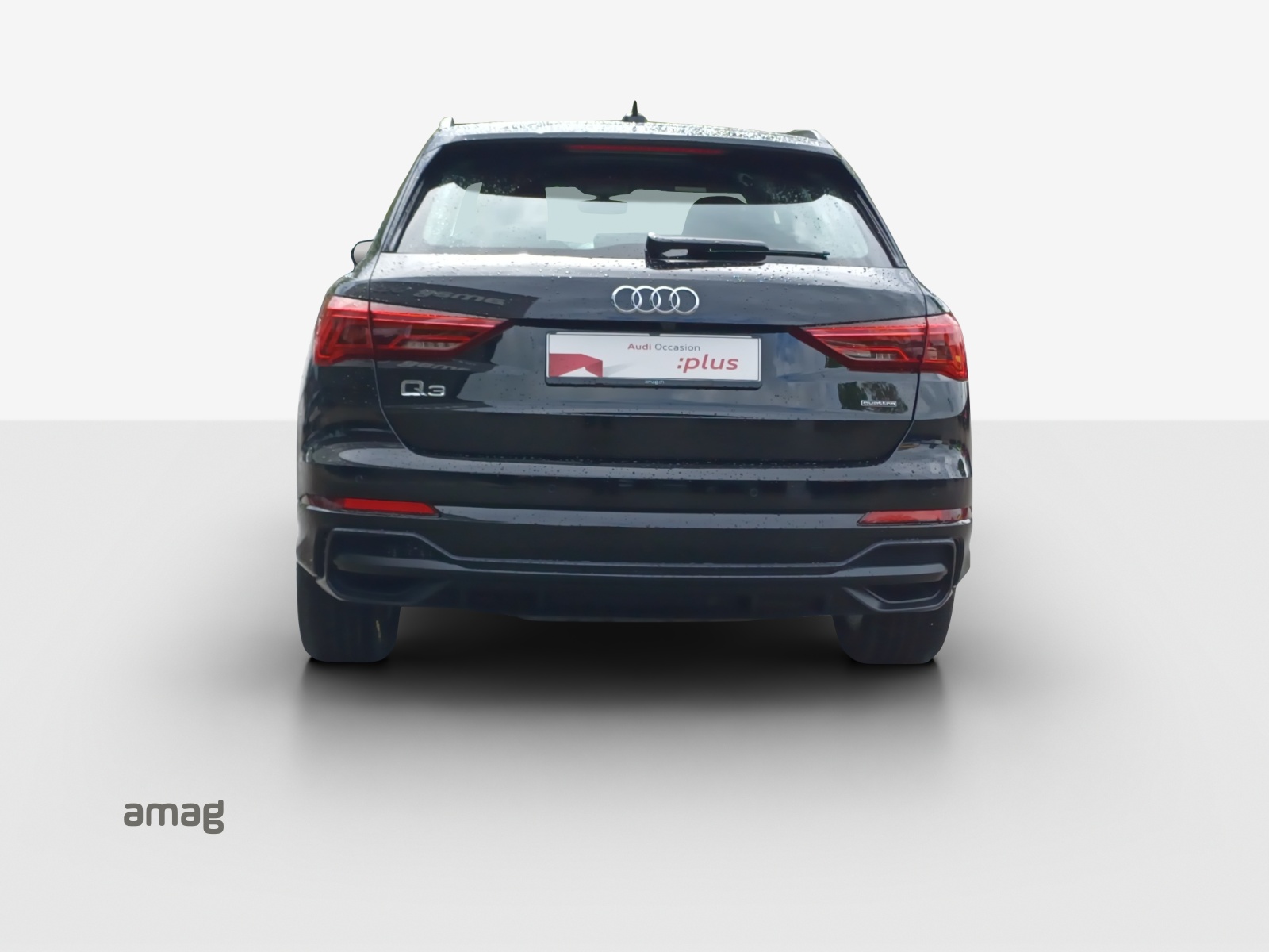 AUDI Q3 40 TFSI S line quattro S-tronic-image-3