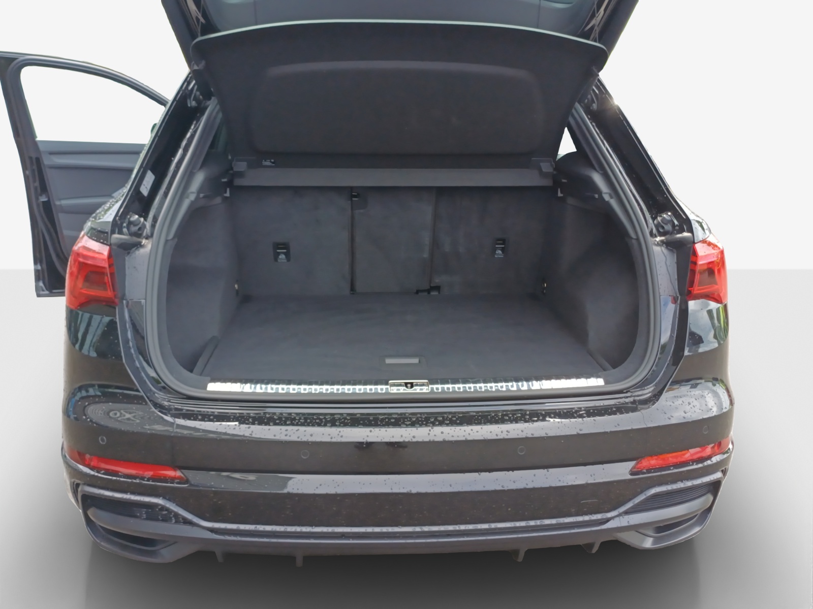 AUDI Q3 40 TFSI S line quattro S-tronic-image-12