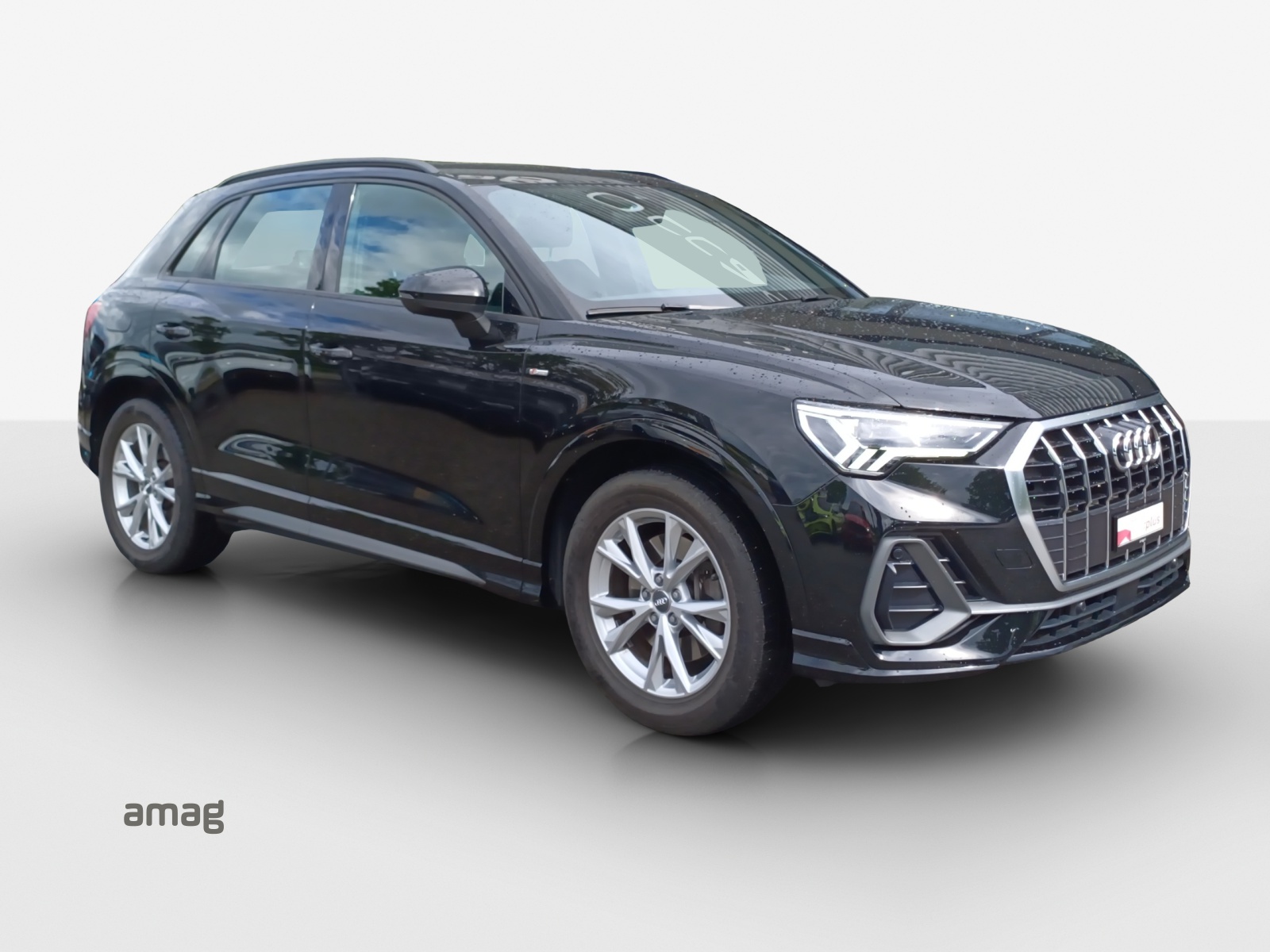 AUDI Q3 40 TFSI S line quattro S-tronic-image-5