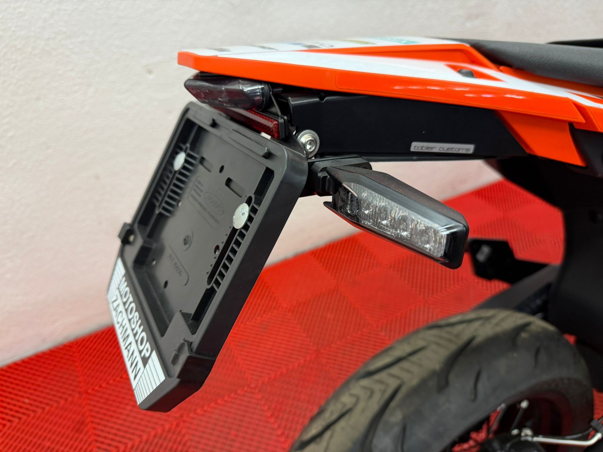 KTM 390 SMC R-image-5