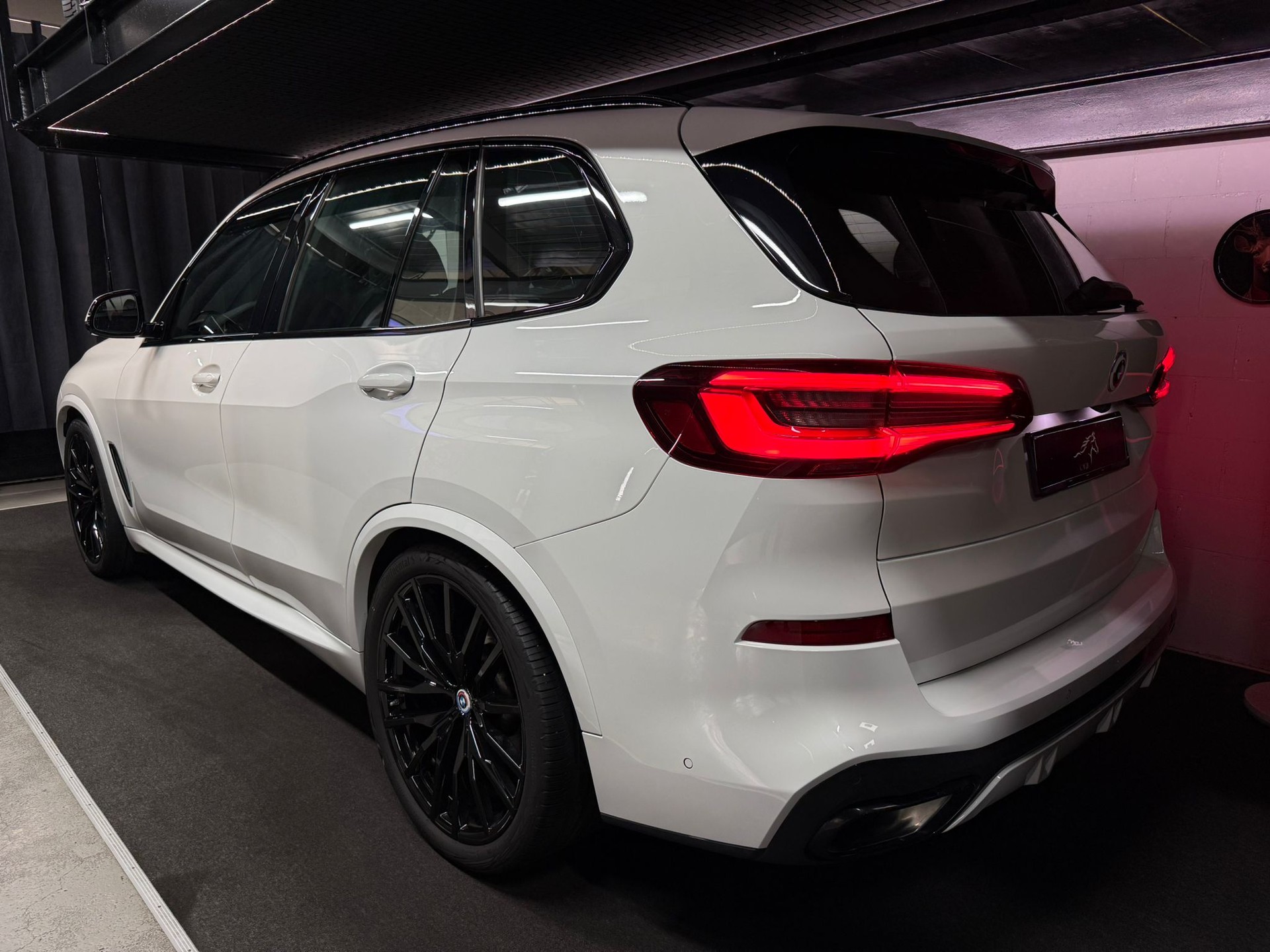 BMW X5 xDrive 25d M Sport Steptronic * 7 Plätze *M Aerodynamikpaket * Head-Up Display * Luftfederung * Harman-Kardon * 22 Zoll **-image-7