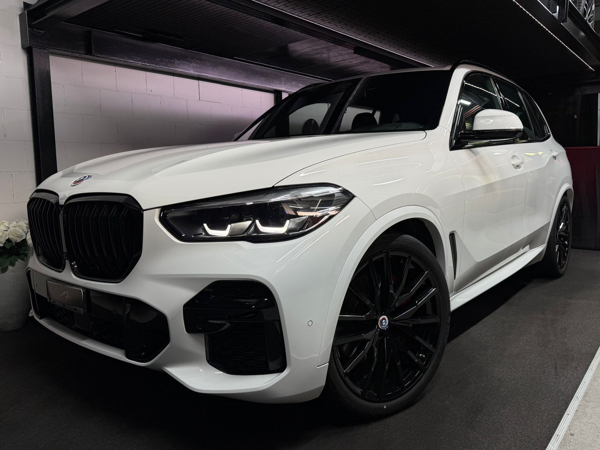 BMW X5 xDrive 25d M Sport Steptronic * 7 Plätze *M Aerodynamikpaket * Head-Up Display * Luftfederung * Harman-Kardon * 22 Zoll **-image-0