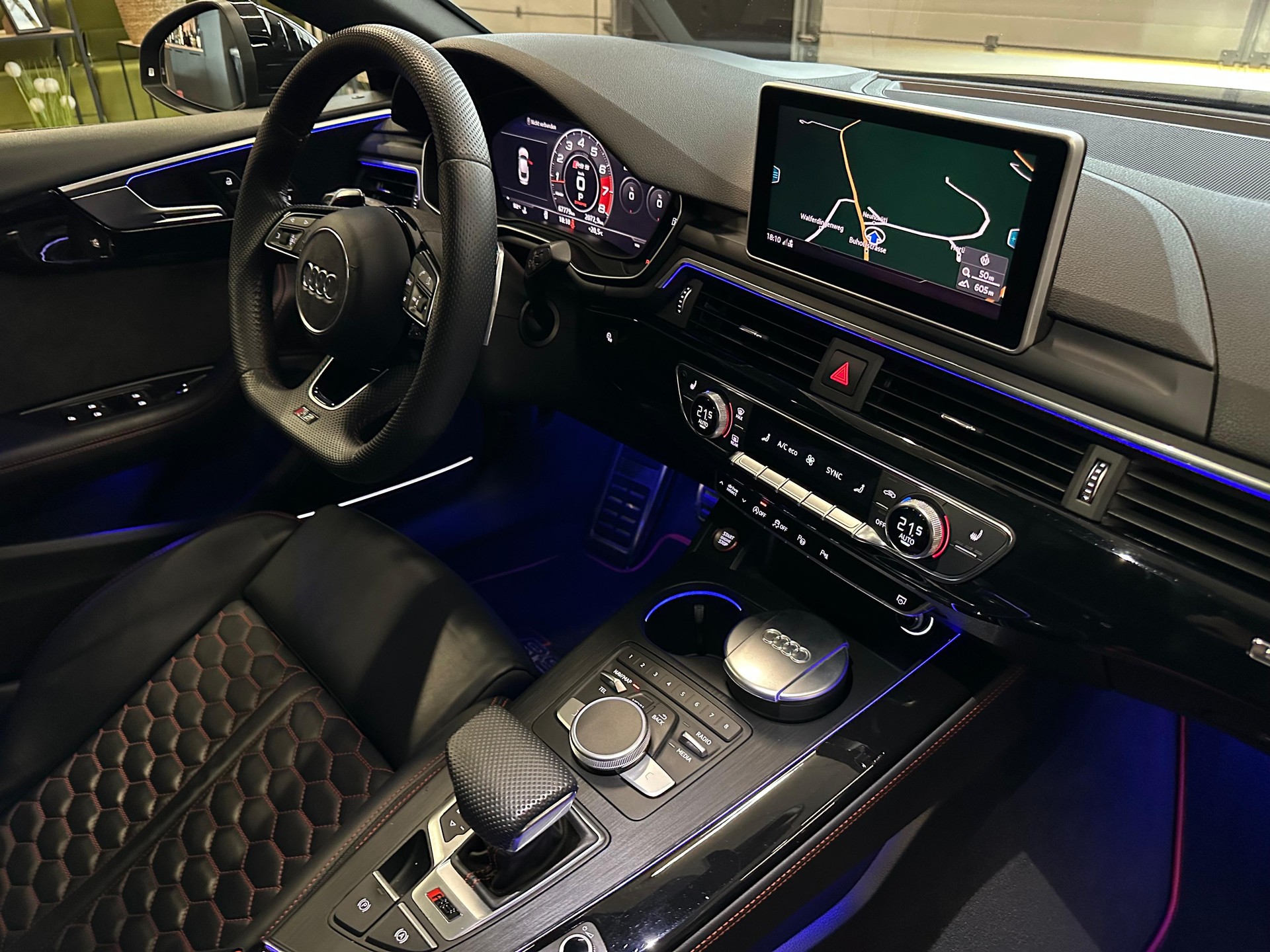 AUDI RS5 Sportback 2.9 TFSI quattro tiptronic-image-11