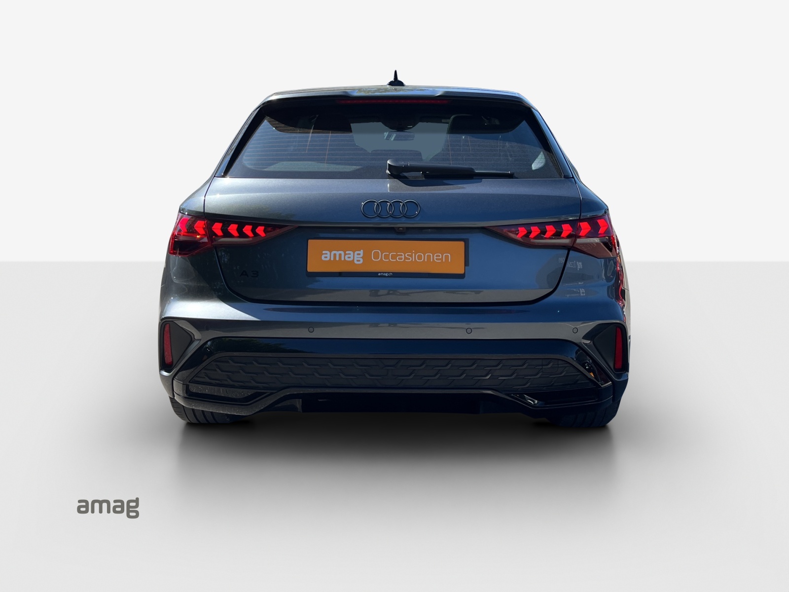 AUDI A3 Sportback 35 TFSI S line S-tronic-image-3