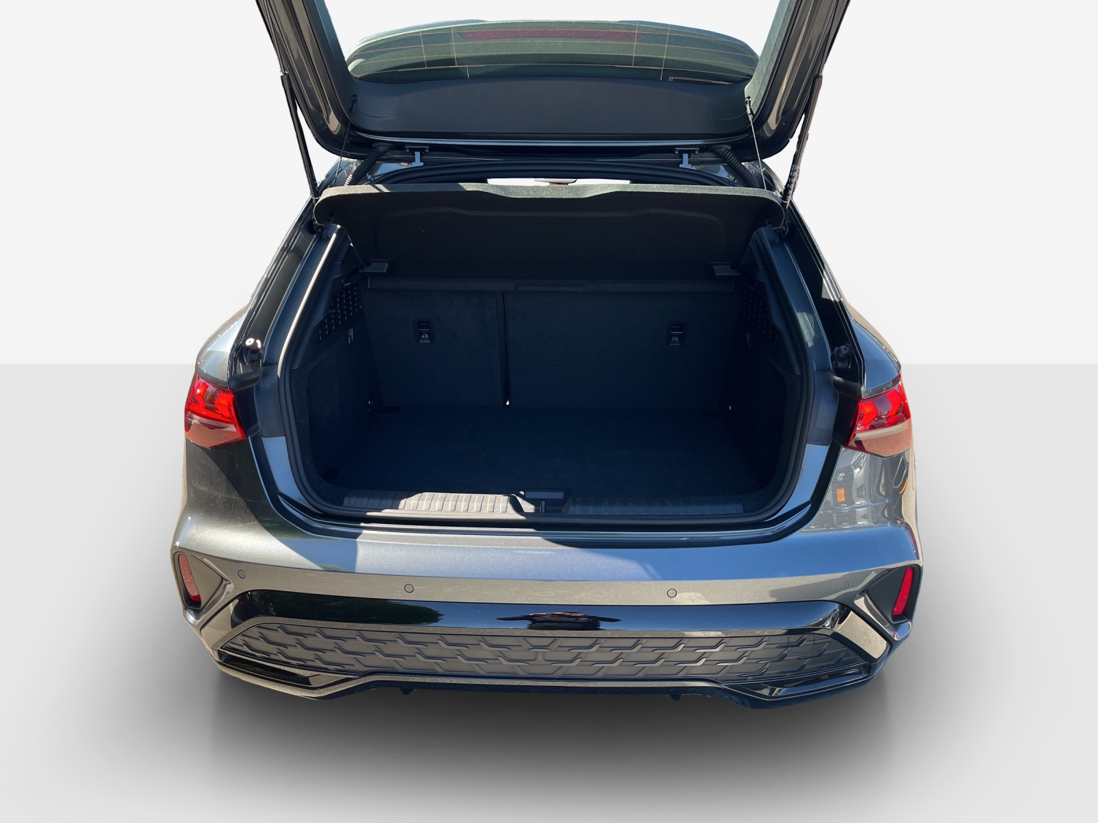 AUDI A3 Sportback 35 TFSI S line S-tronic-image-10