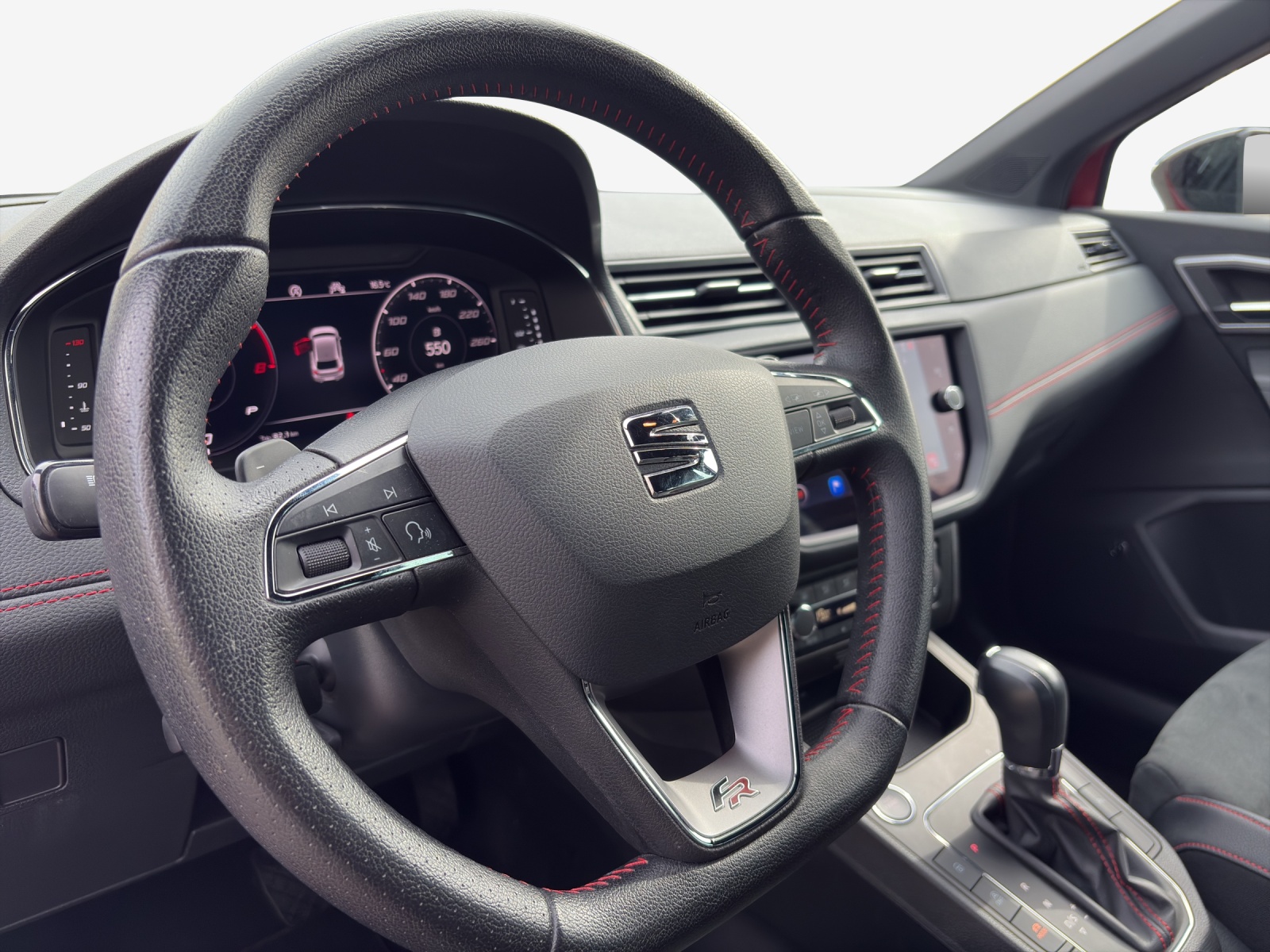 SEAT Ibiza 1.5 EcoTSI Hola FR DSG-image-9