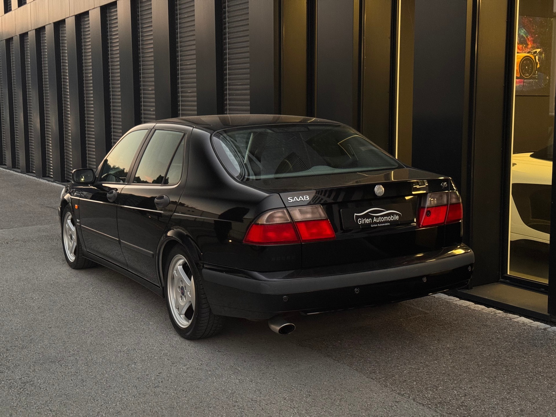 SAAB 9-5 2.3 T Aero-image-4