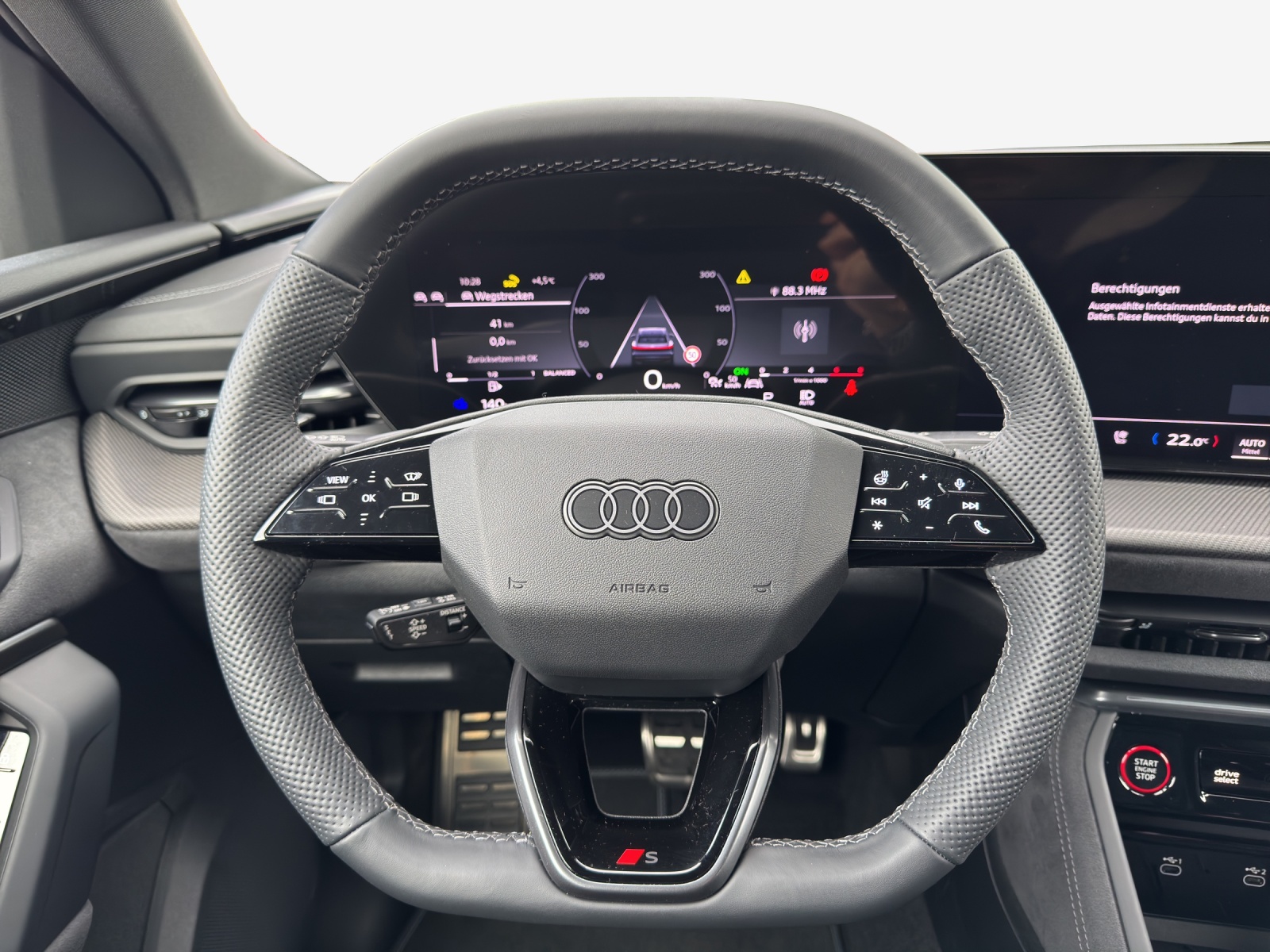 AUDI SQ5 TFSI quattro S-tronic-image-9