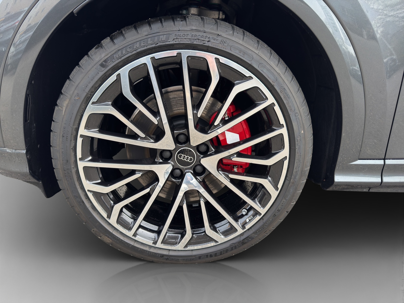 AUDI SQ5 TFSI quattro S-tronic-image-15