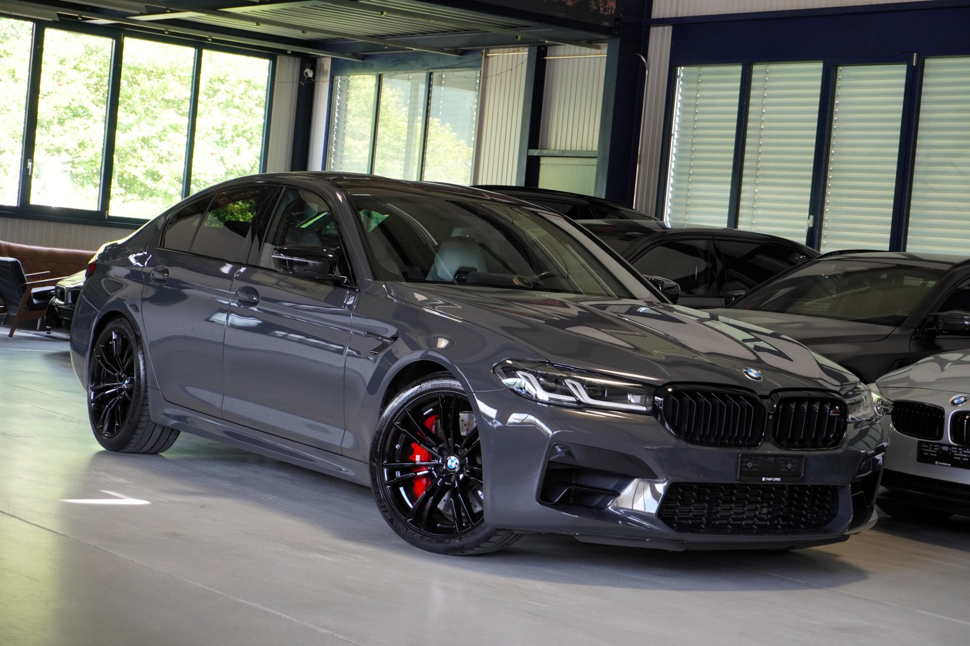BMW M5 xDrive Competition Drivelogic // Individual Dravitgrau //-image-15