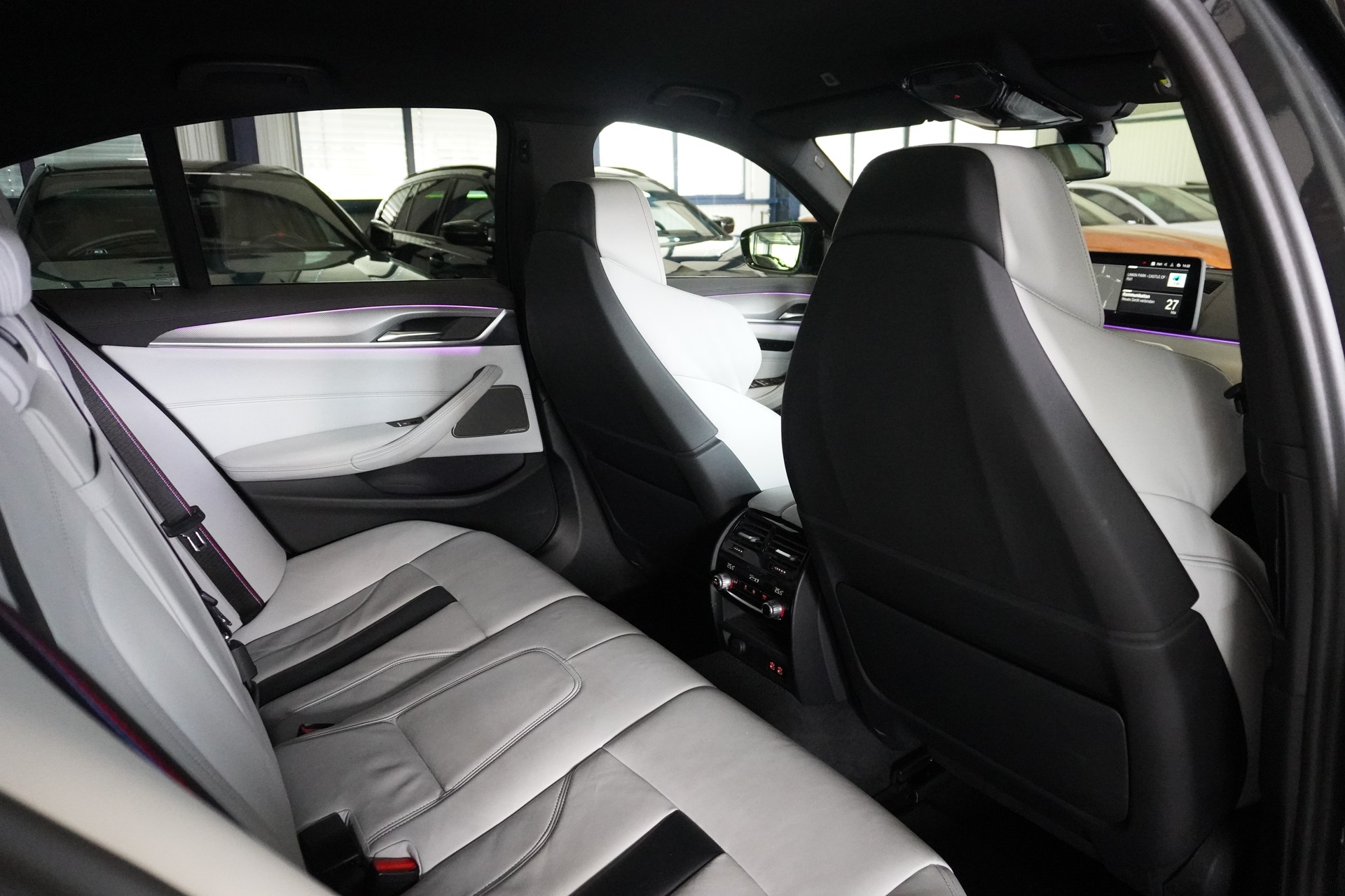 BMW M5 xDrive Competition Drivelogic // Individual Dravitgrau //-image-10