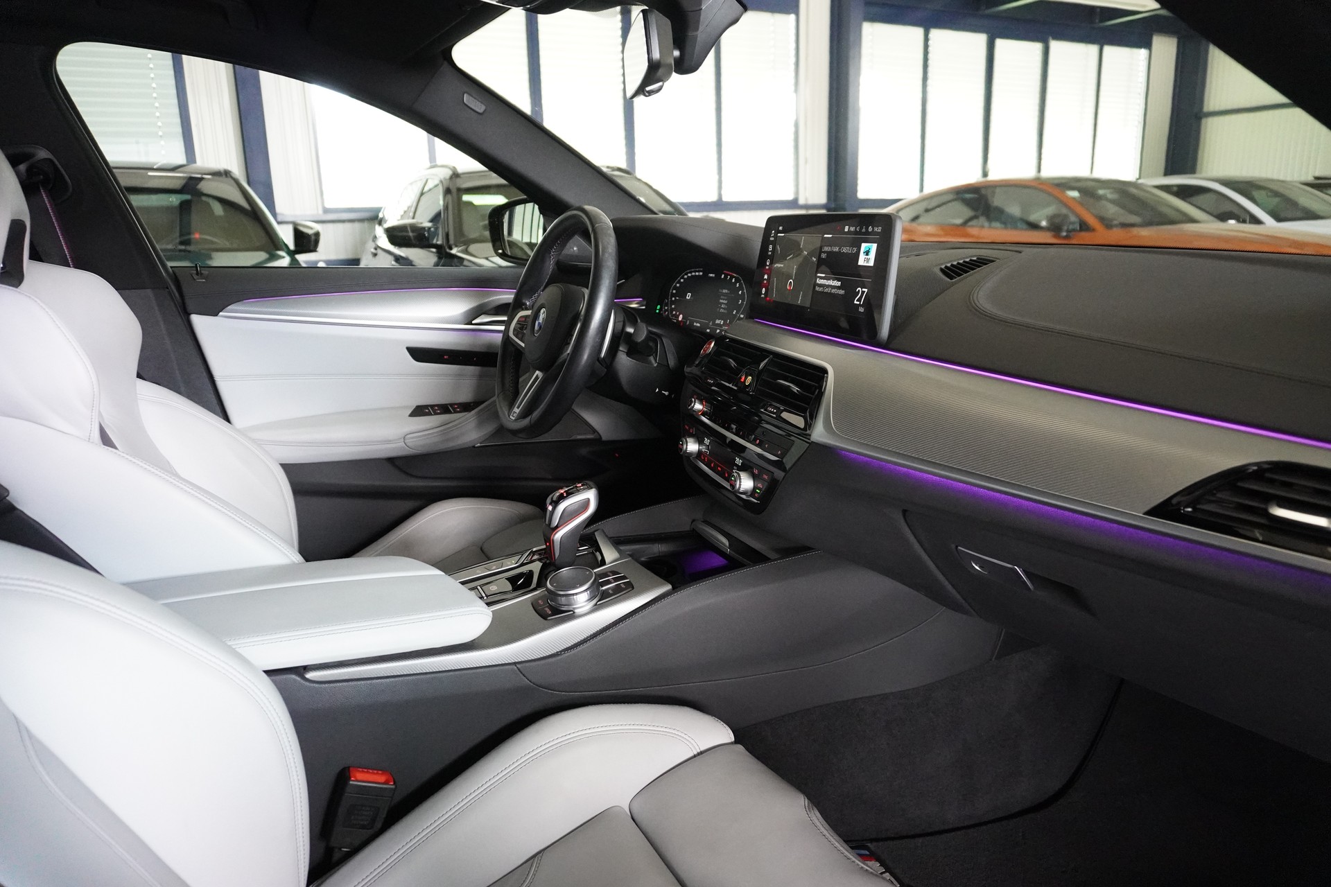 BMW M5 xDrive Competition Drivelogic // Individual Dravitgrau //-image-8