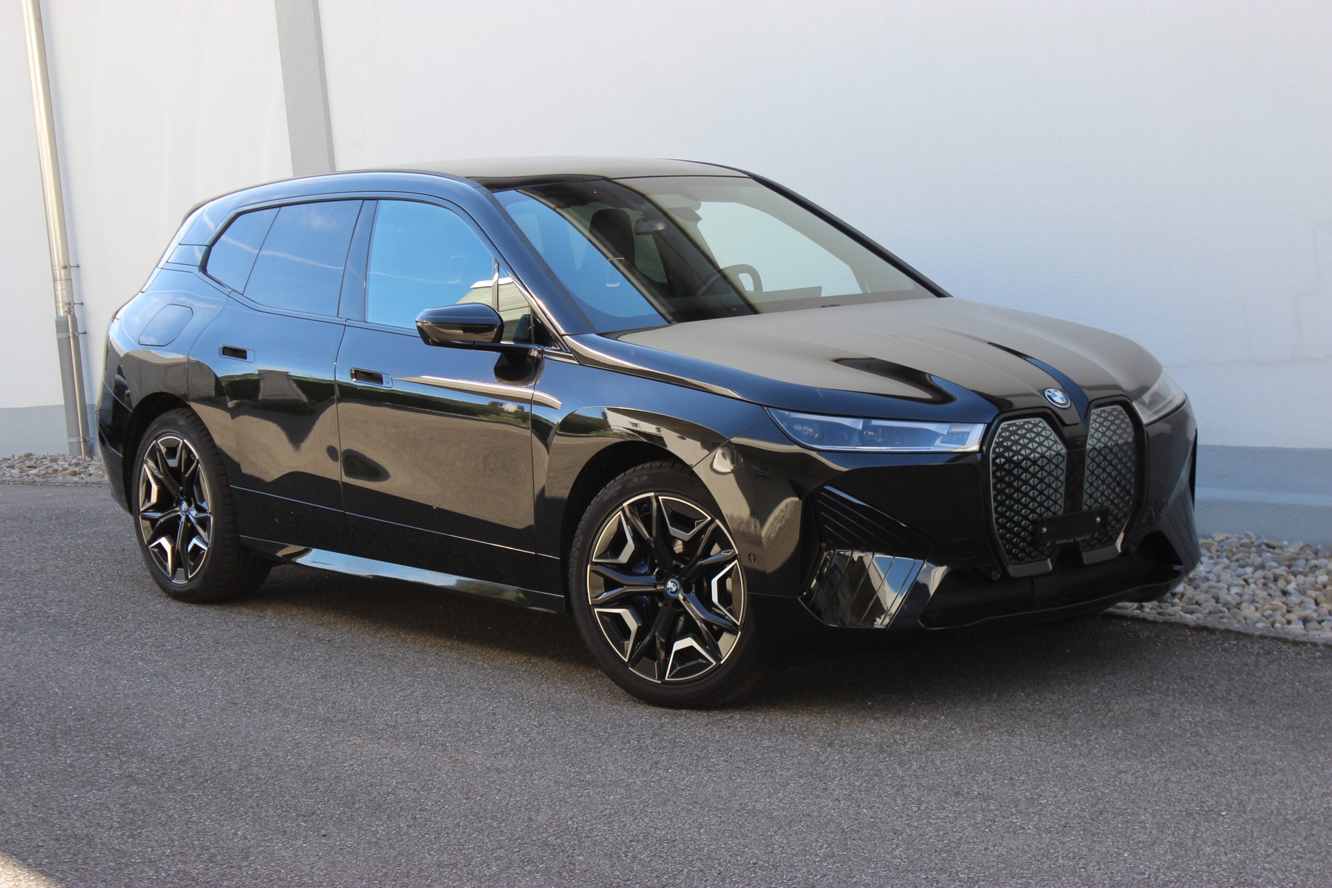 BMW iX xDrive50 *0.9%-LEASINGAKTION*
