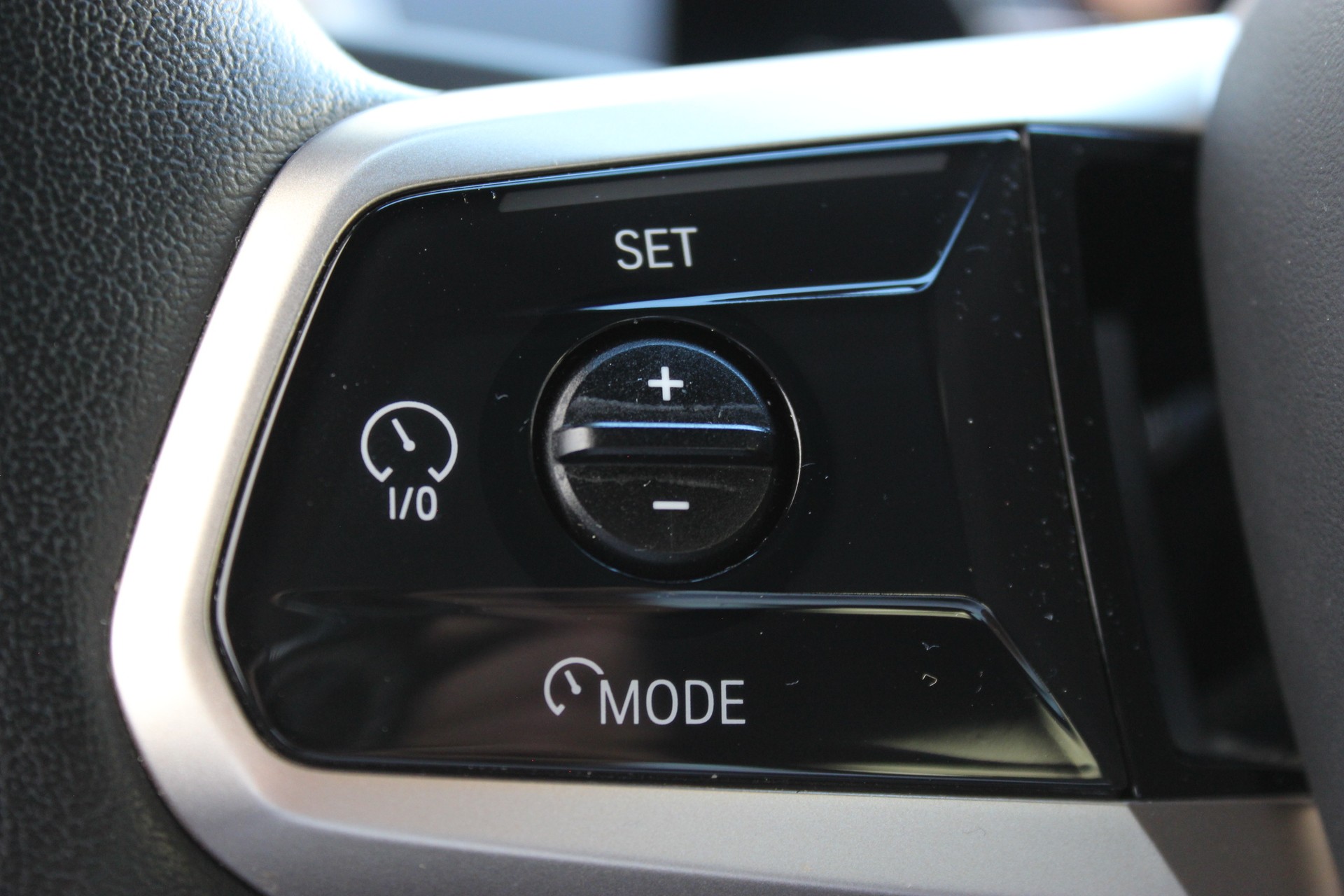 BMW iX xDrive50 *0.9%-LEASINGAKTION*-image-12