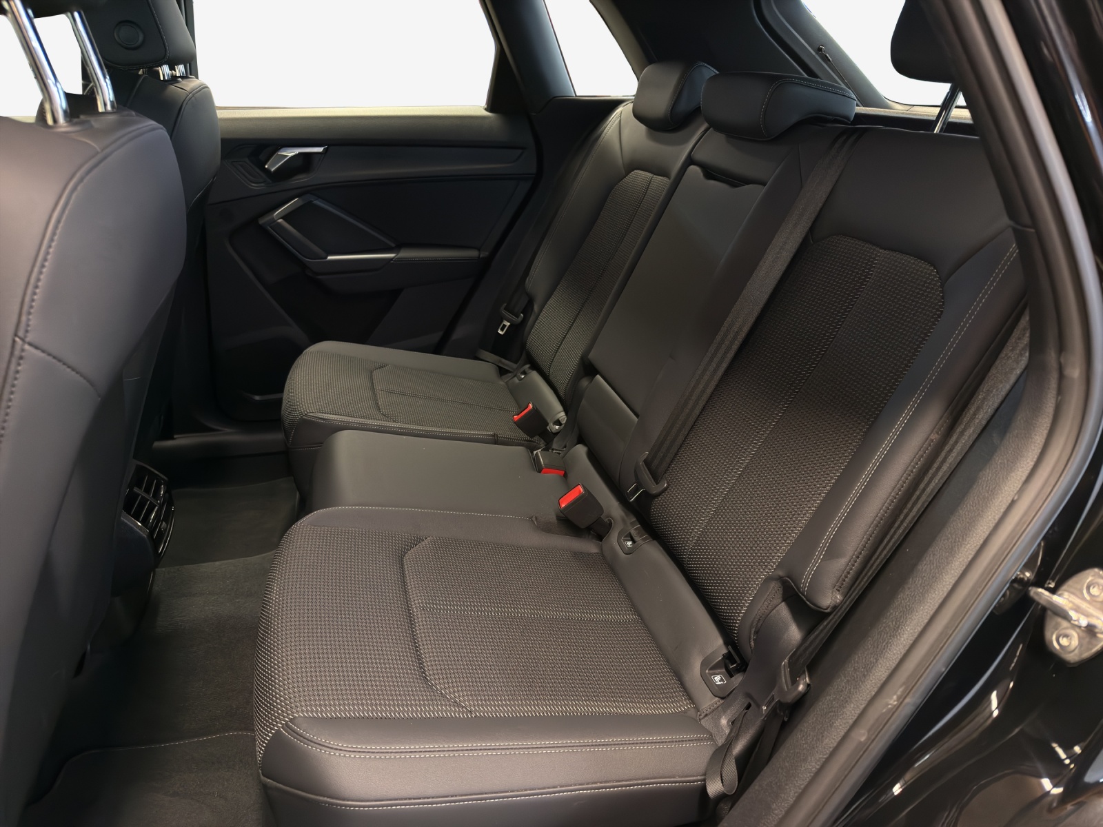 AUDI Q3 35 TFSI advanced Attraction S-tronic-image-11
