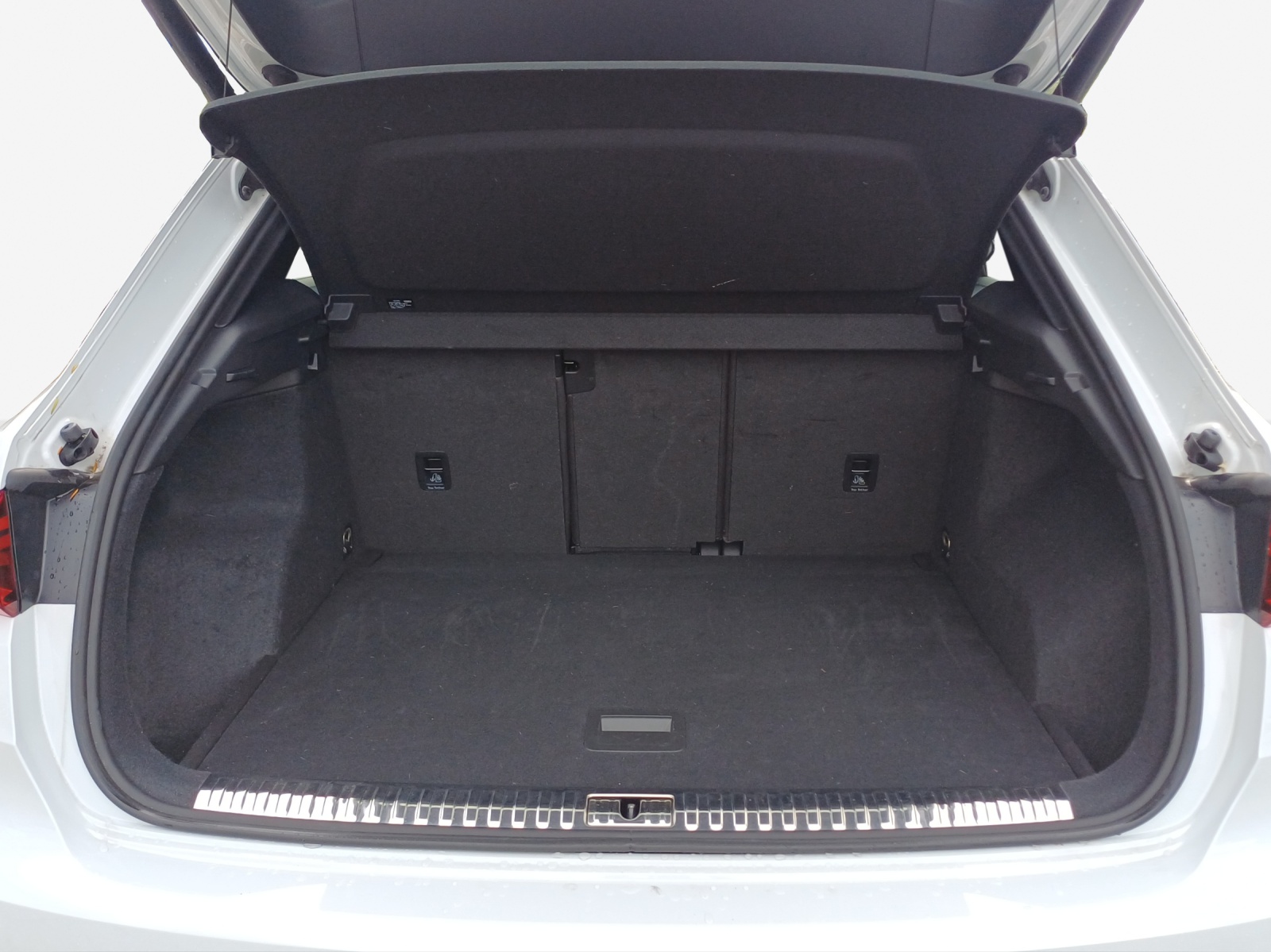 AUDI Q3 35 TFSI S line Attraction S-tronic-image-12