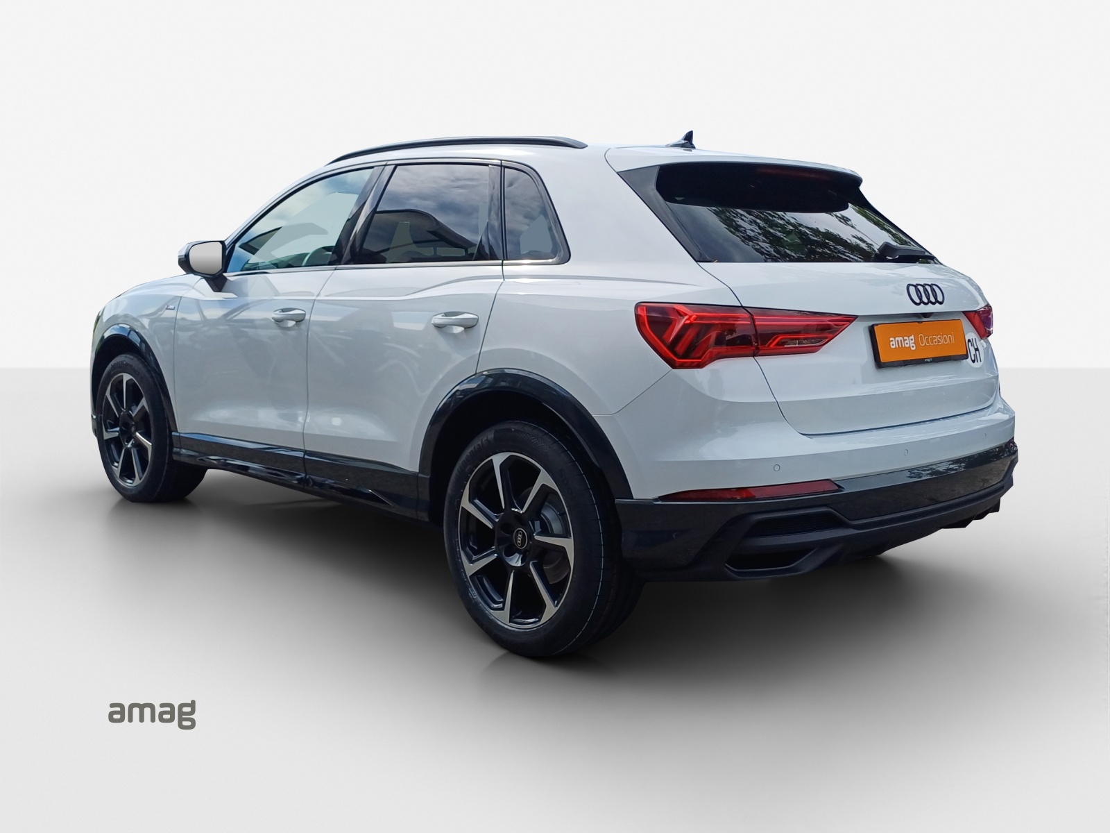 AUDI Q3 35 TFSI S line Attraction S-tronic-image-2