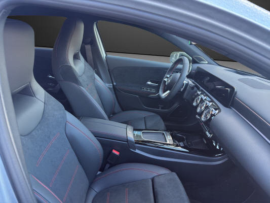 MERCEDES-BENZ A 250 4Matic 8G-DCT-image-6
