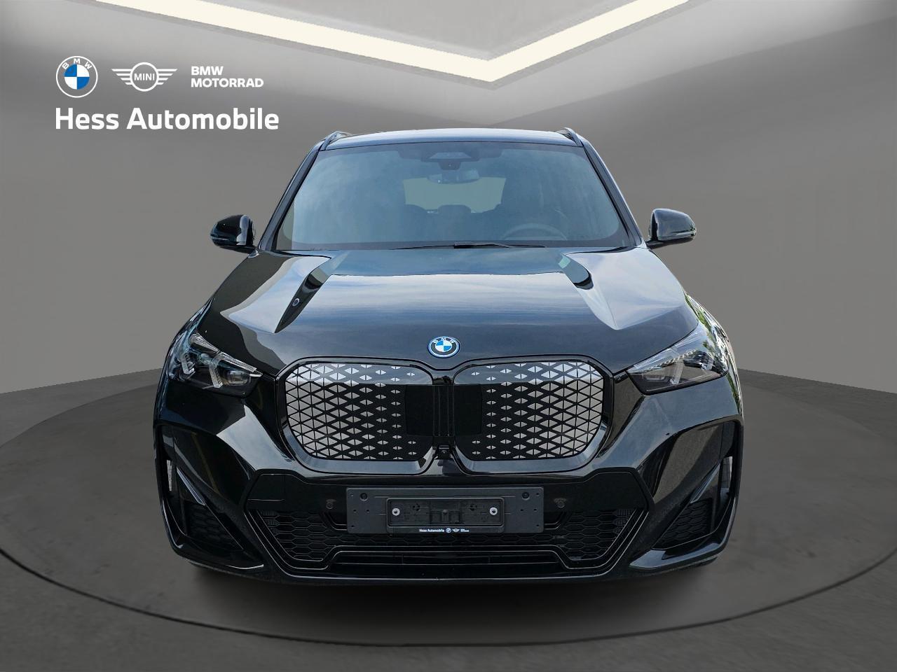 BMW iX1 20 eDrive-image-3