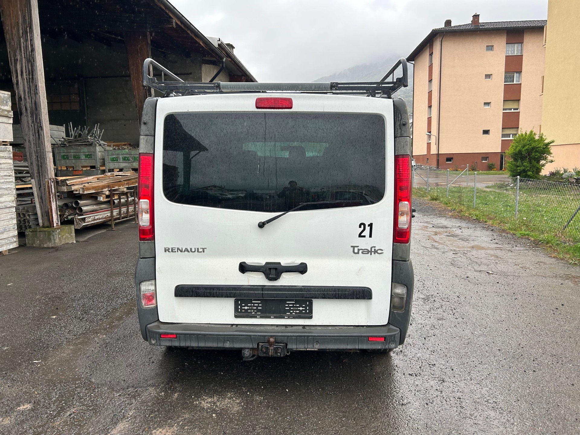 RENAULT Trafic 2.0 dCi 115 2.9t L2H1-image-6