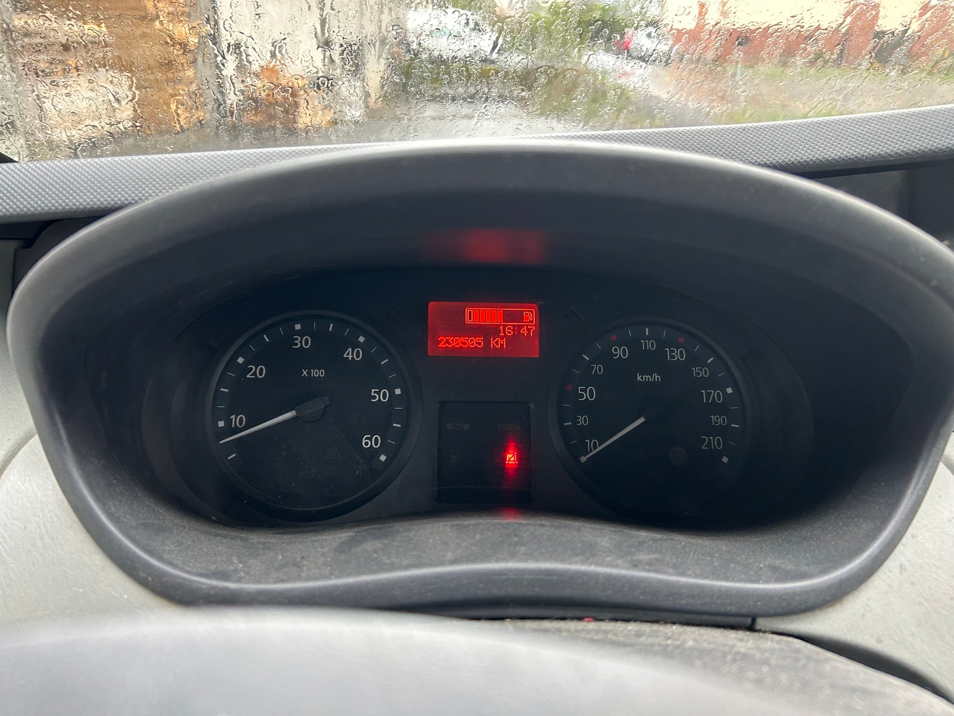 RENAULT Trafic 2.0 dCi 115 2.9t L2H1-image-5