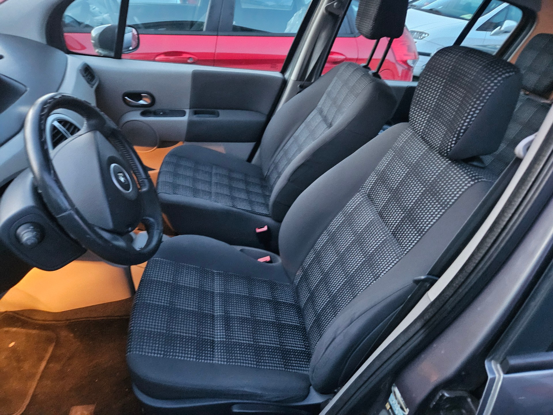 RENAULT Modus 1.6 16V Tech'Run-image-6