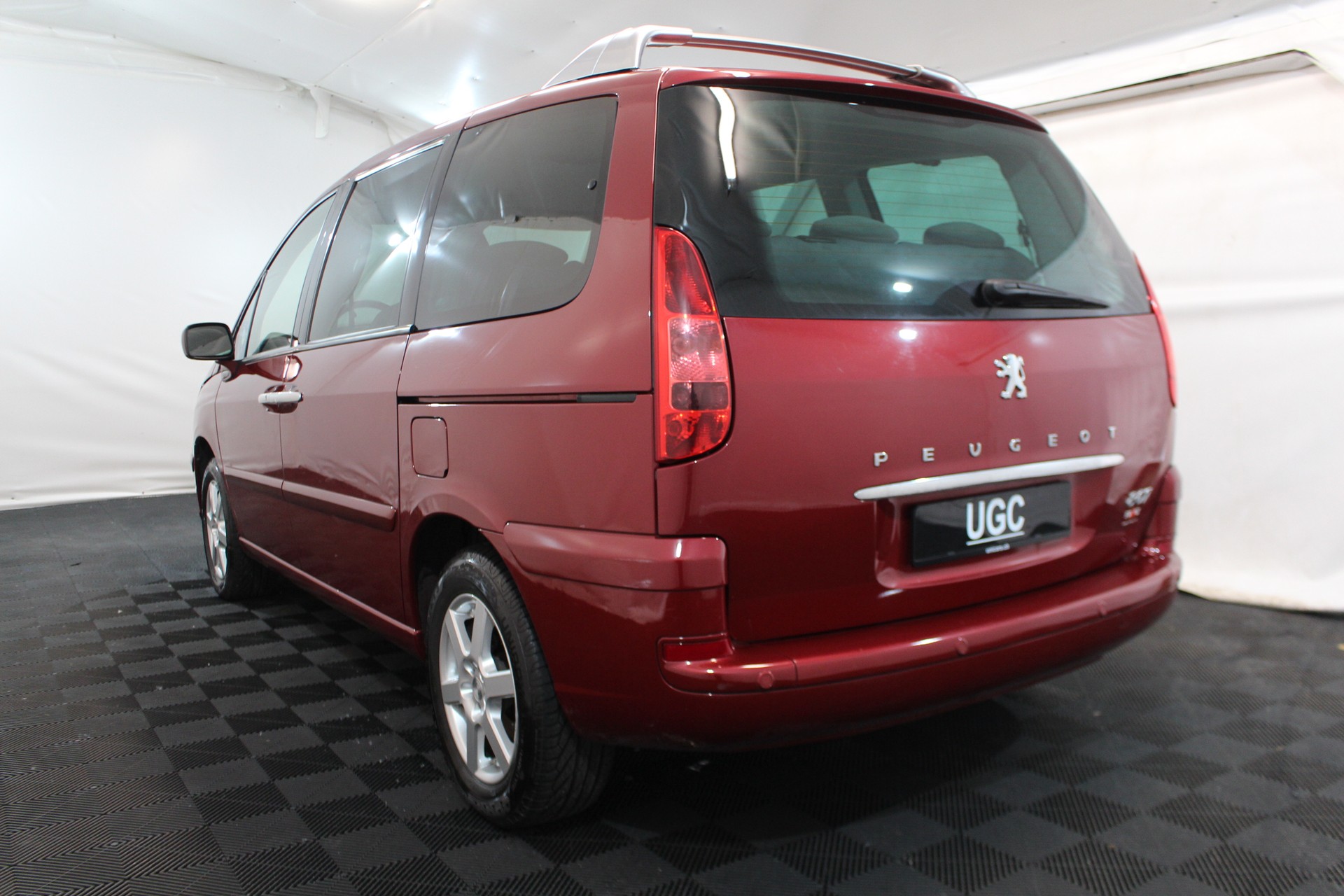PEUGEOT 807 2.0 16V Family Plus-image-3