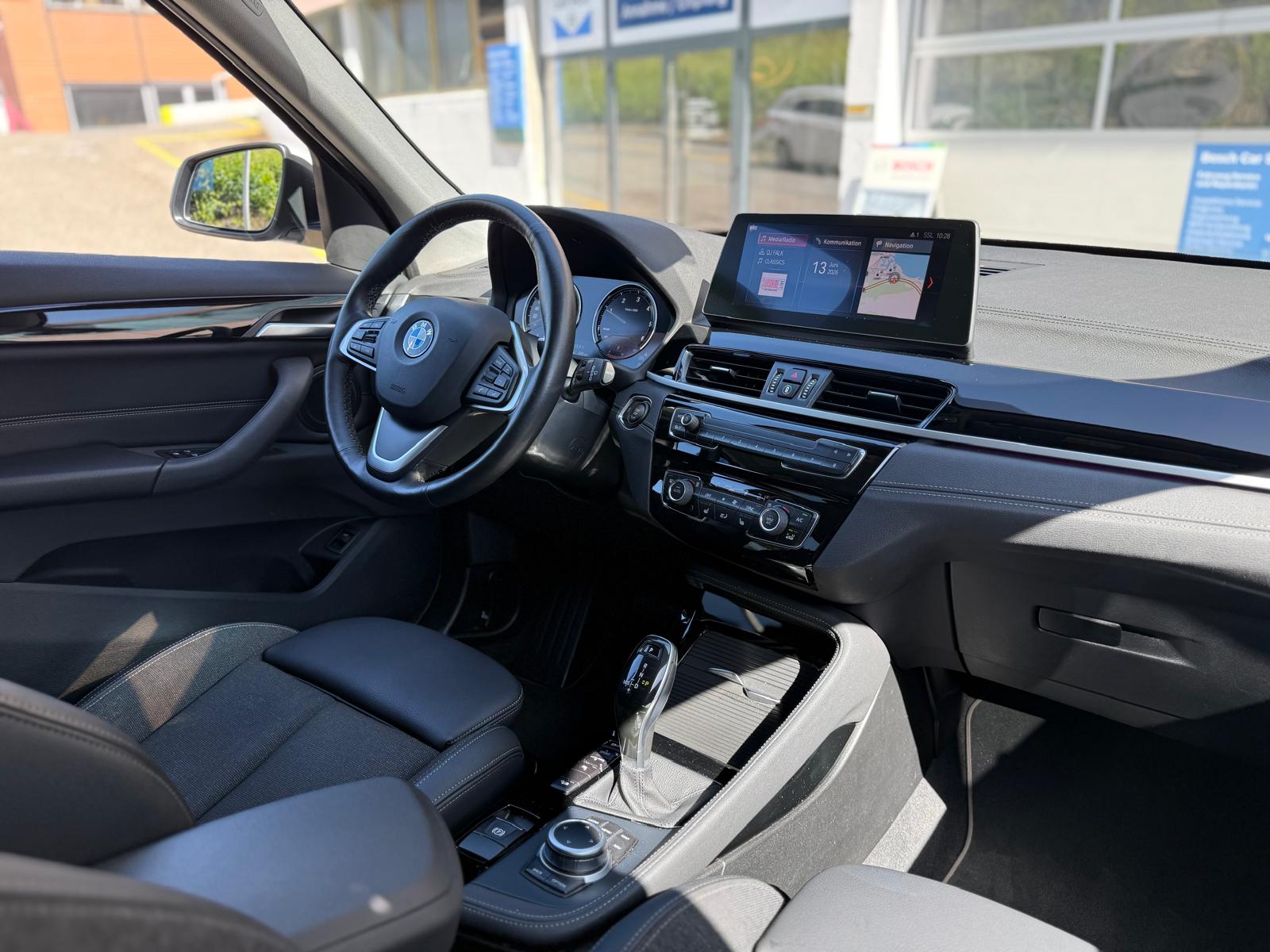 BMW X1 xDrive 18d Sport Line Steptronic-image-6