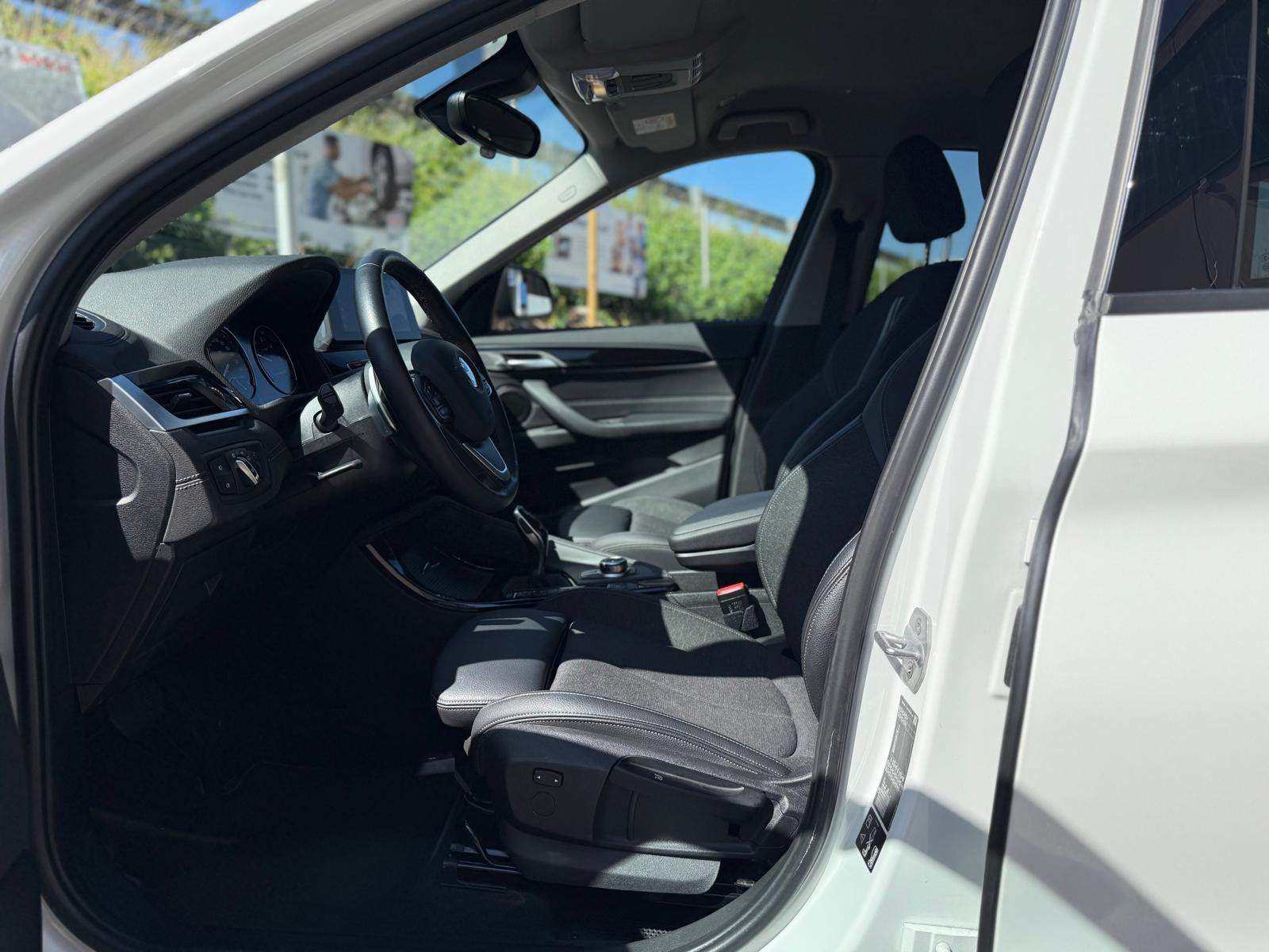 BMW X1 xDrive 18d Sport Line Steptronic-image-4