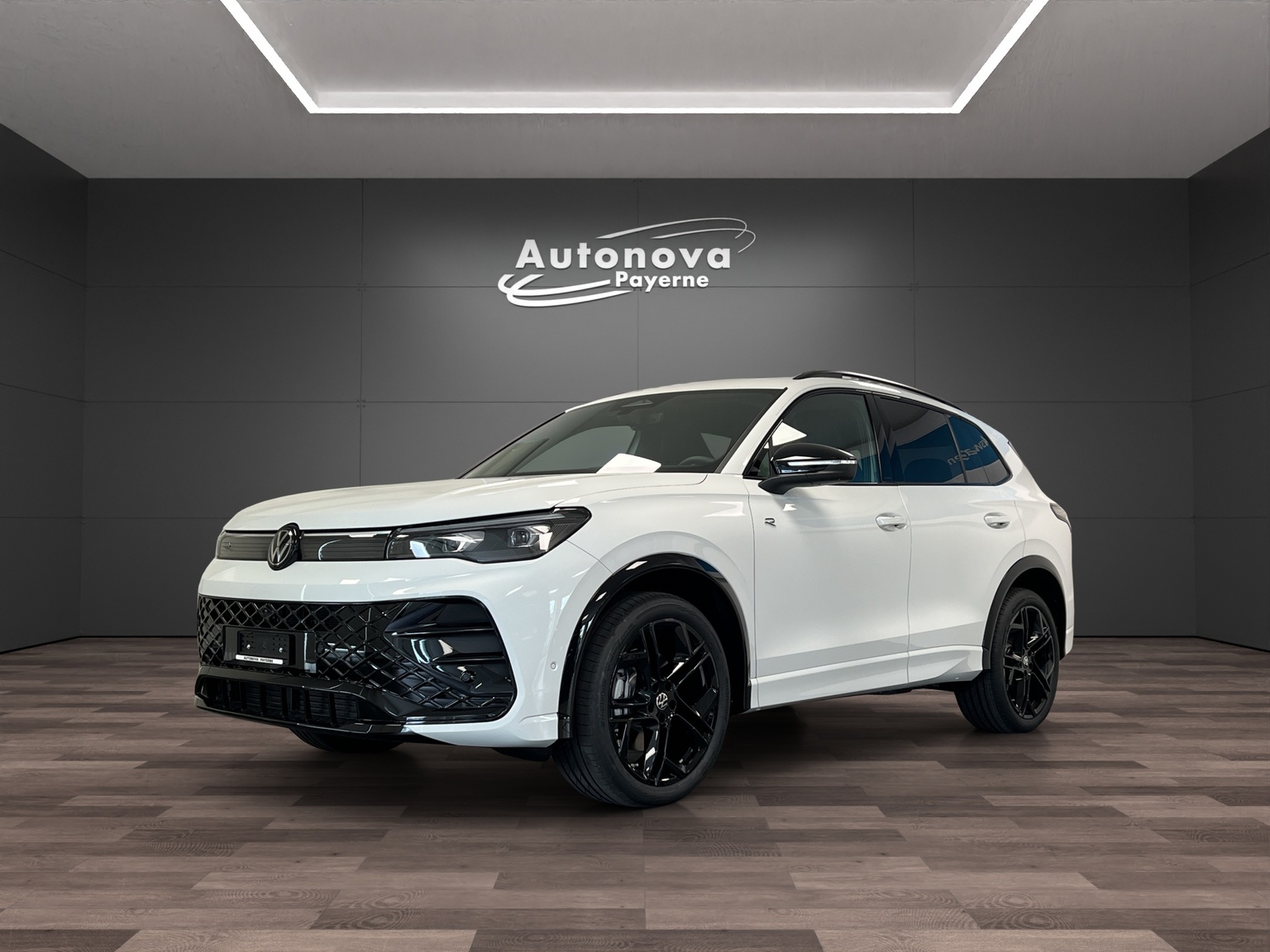 VW Tiguan 2.0 TSI DSG R-Line 4Motion-image-0