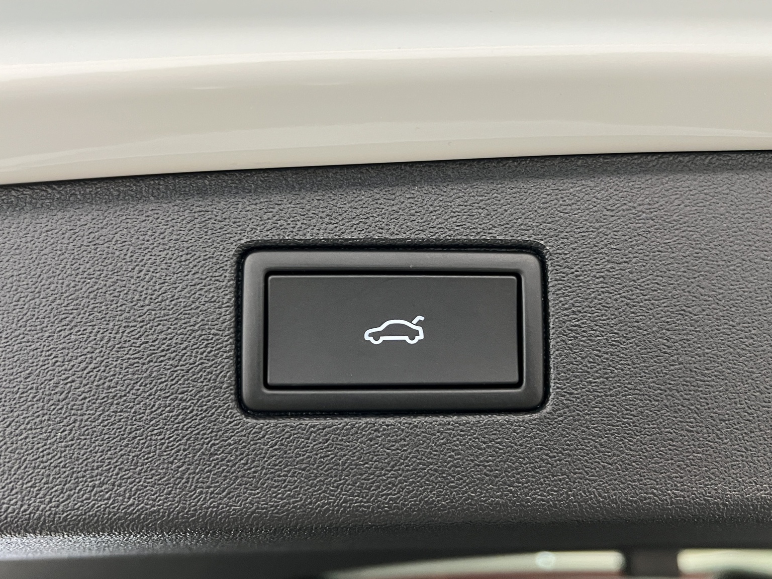 VW Tiguan 2.0 TSI DSG R-Line 4Motion-image-14