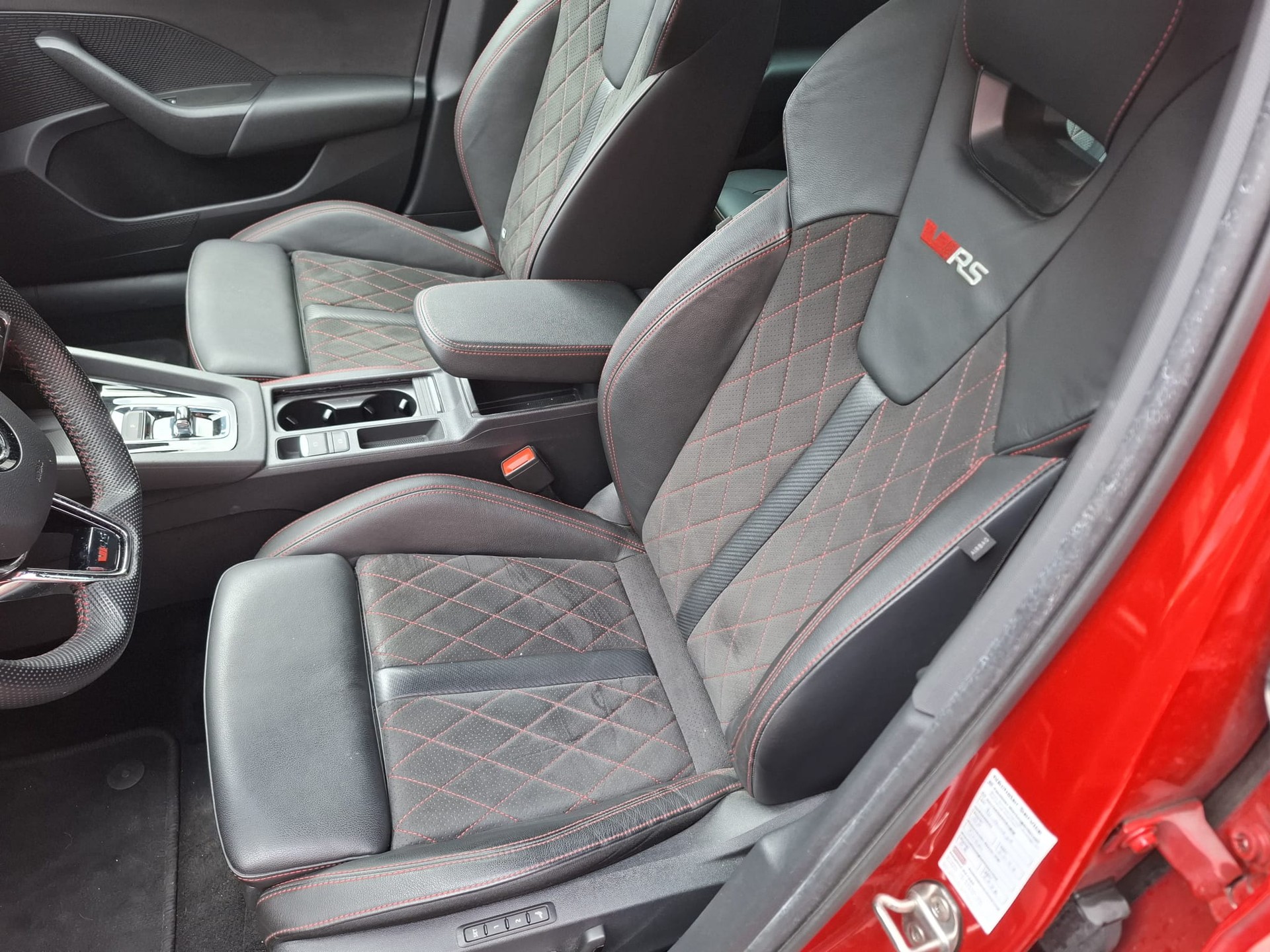 SKODA Octavia Combi 2.0 TSI DSG RS-image-5