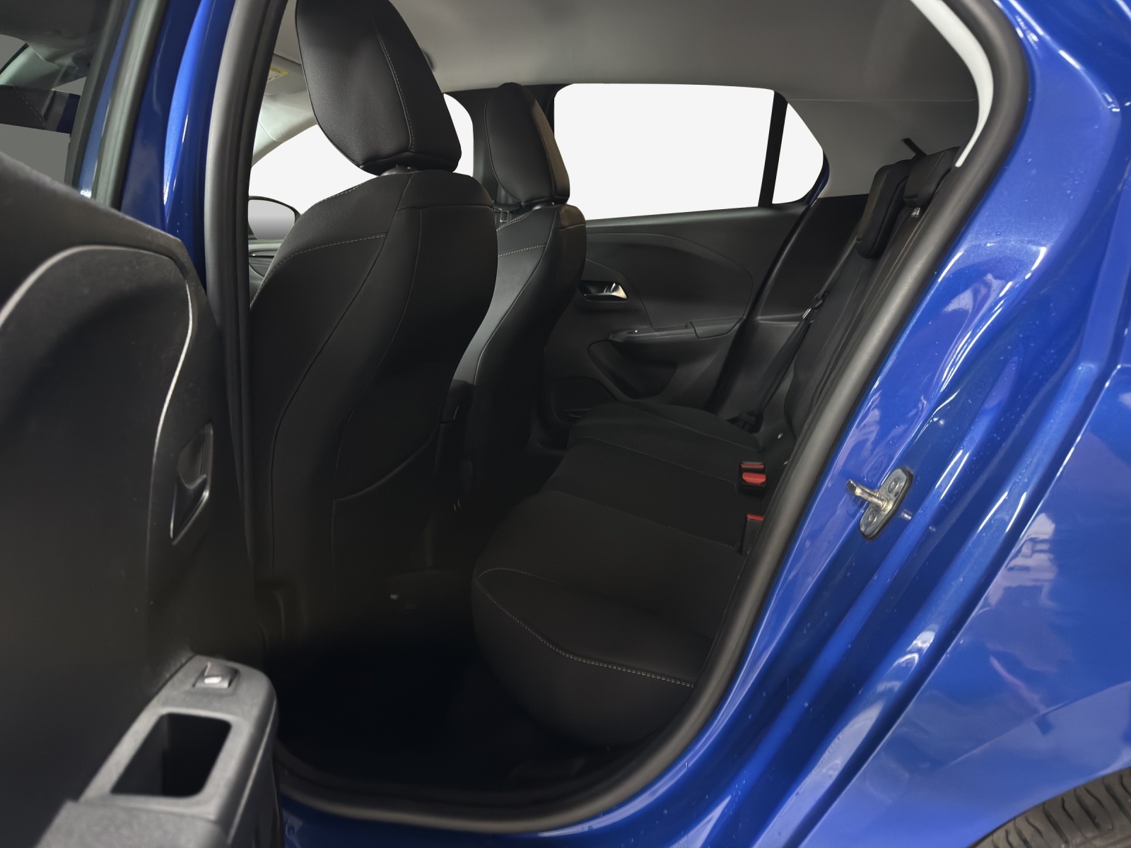 OPEL Corsa 1.2 TP Elegance-image-11